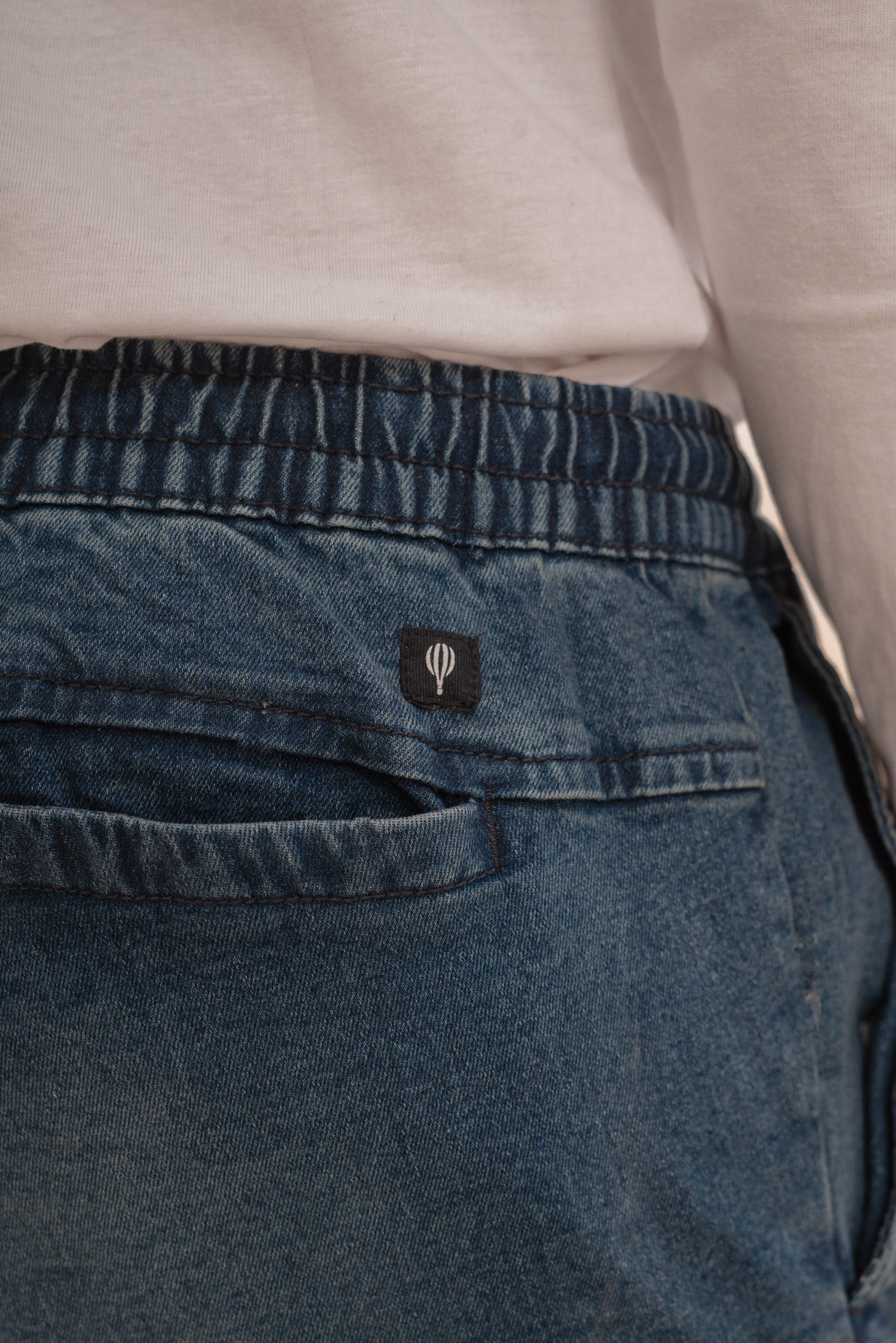 PANTALON JOGGER DENIM