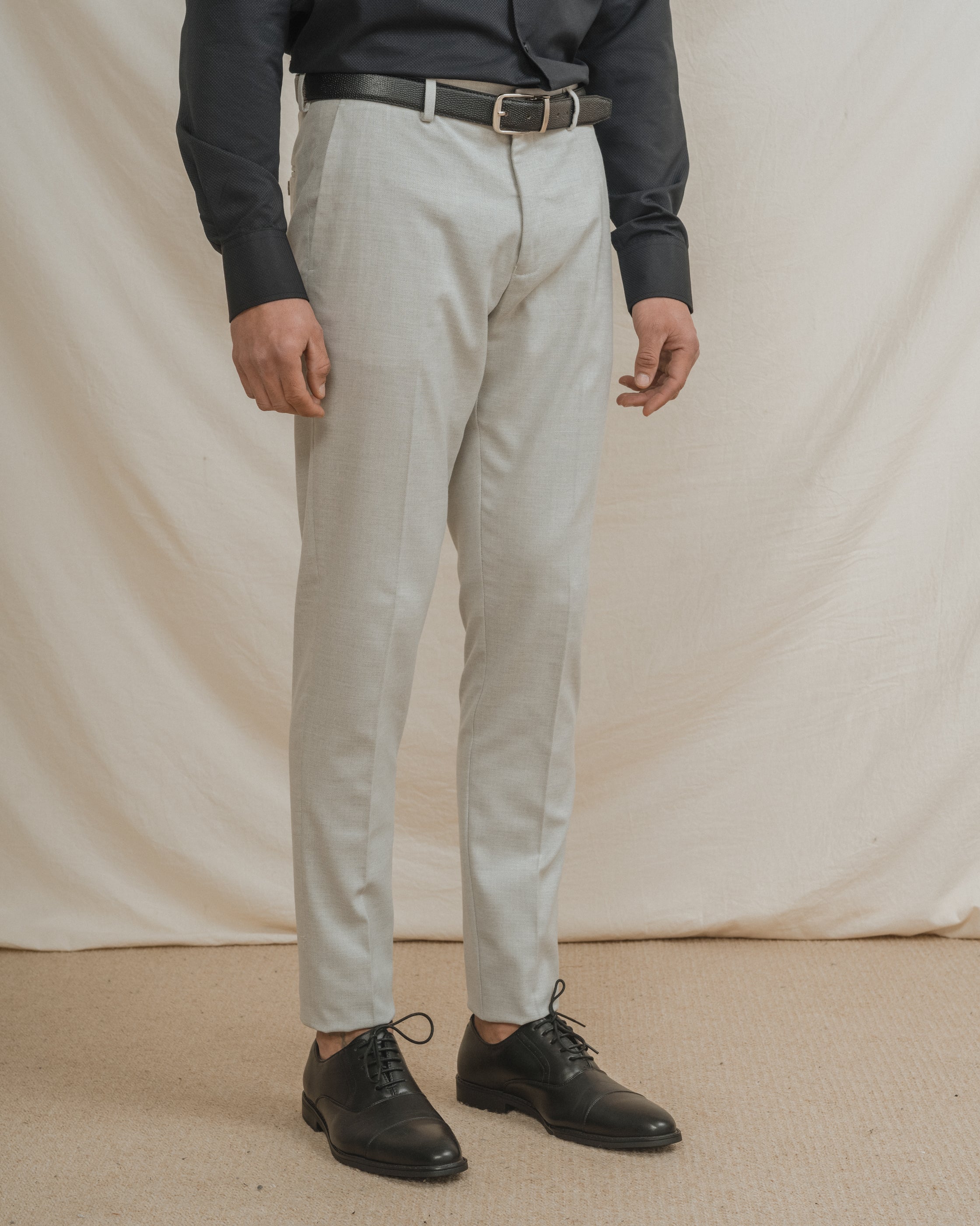 PANTALÓN DE TRAJE GRIS