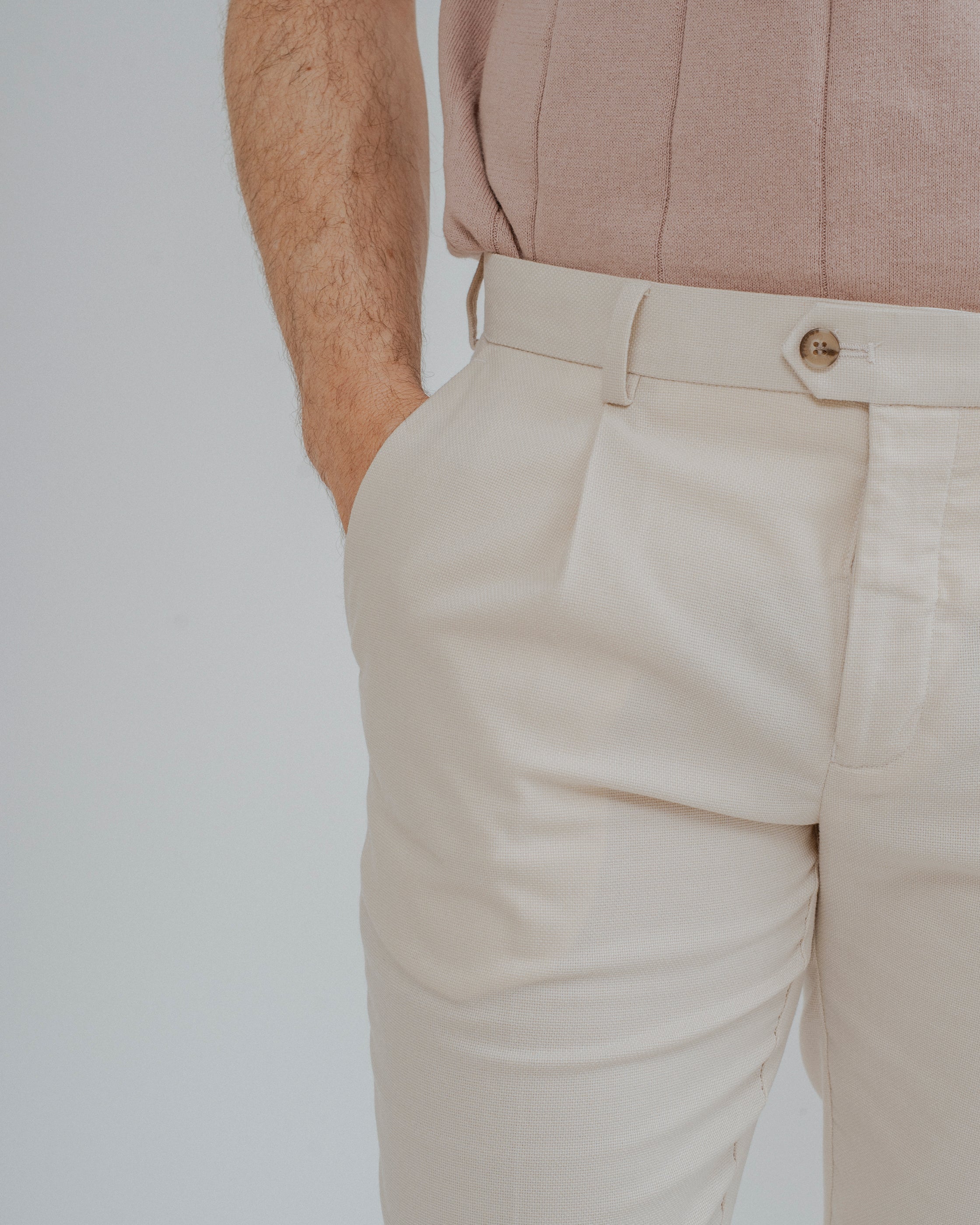 PANTALÓN TRAJE CASUAL PINZAS BEIGE