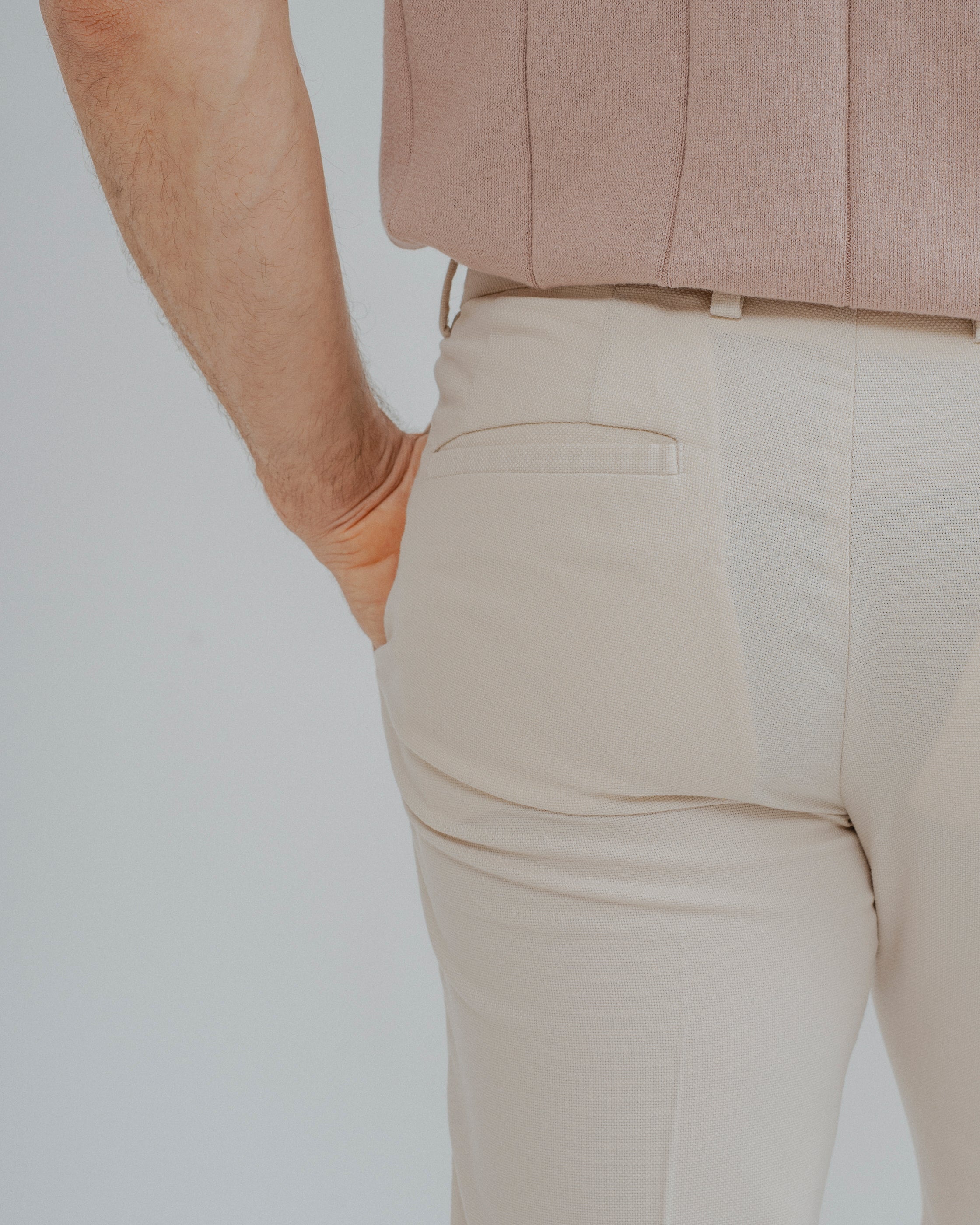 PANTALÓN TRAJE CASUAL PINZAS BEIGE