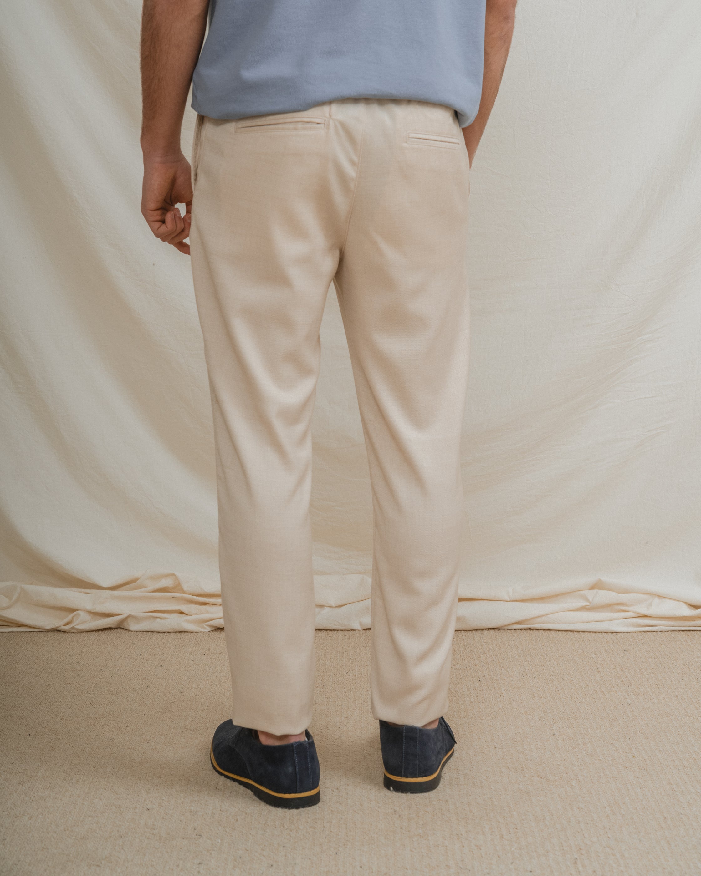 PANTALÓN CASUAL GOMA VESTIR BEIGE