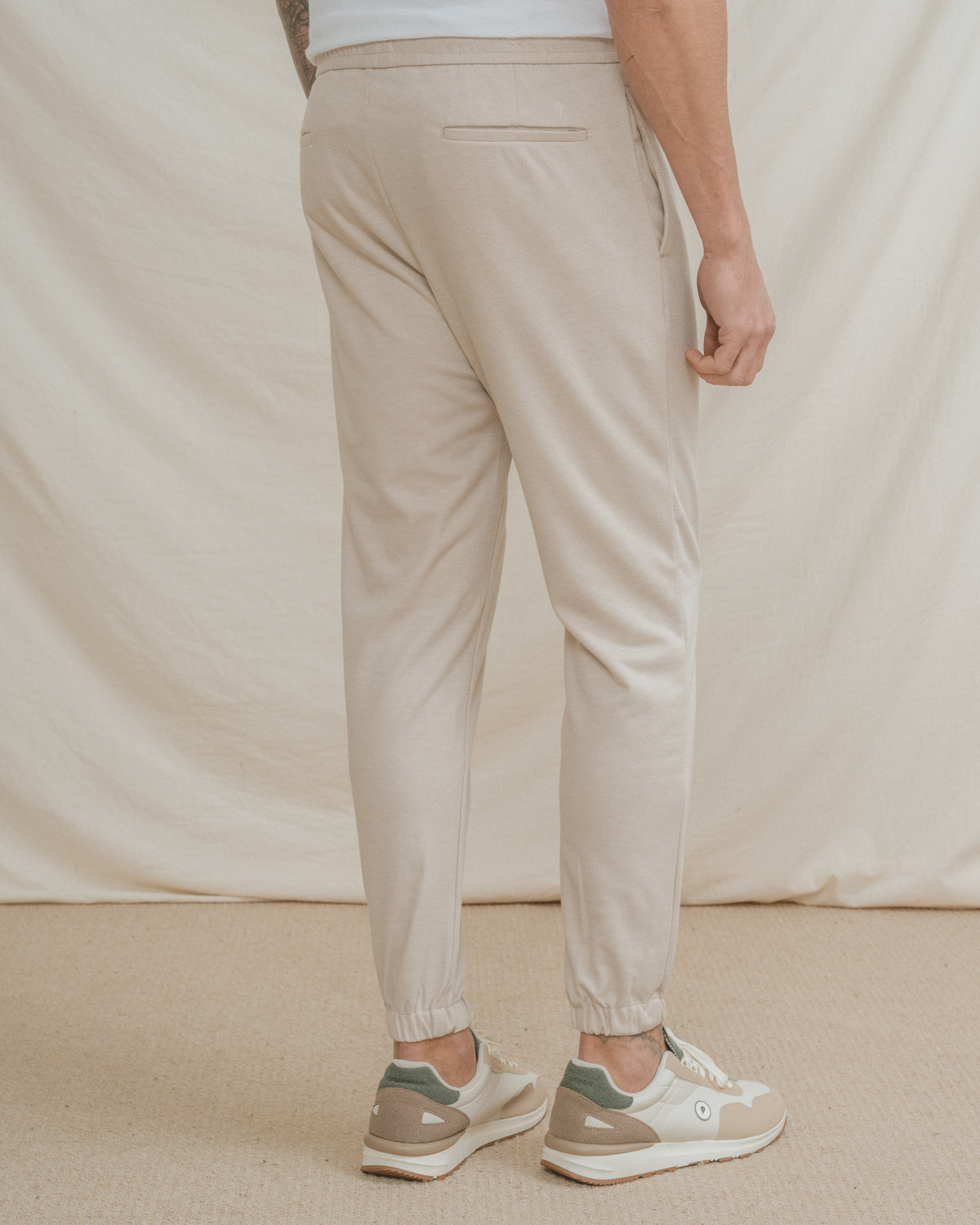 CALÇAS DE FATO JOGGER CASUAL BEGE