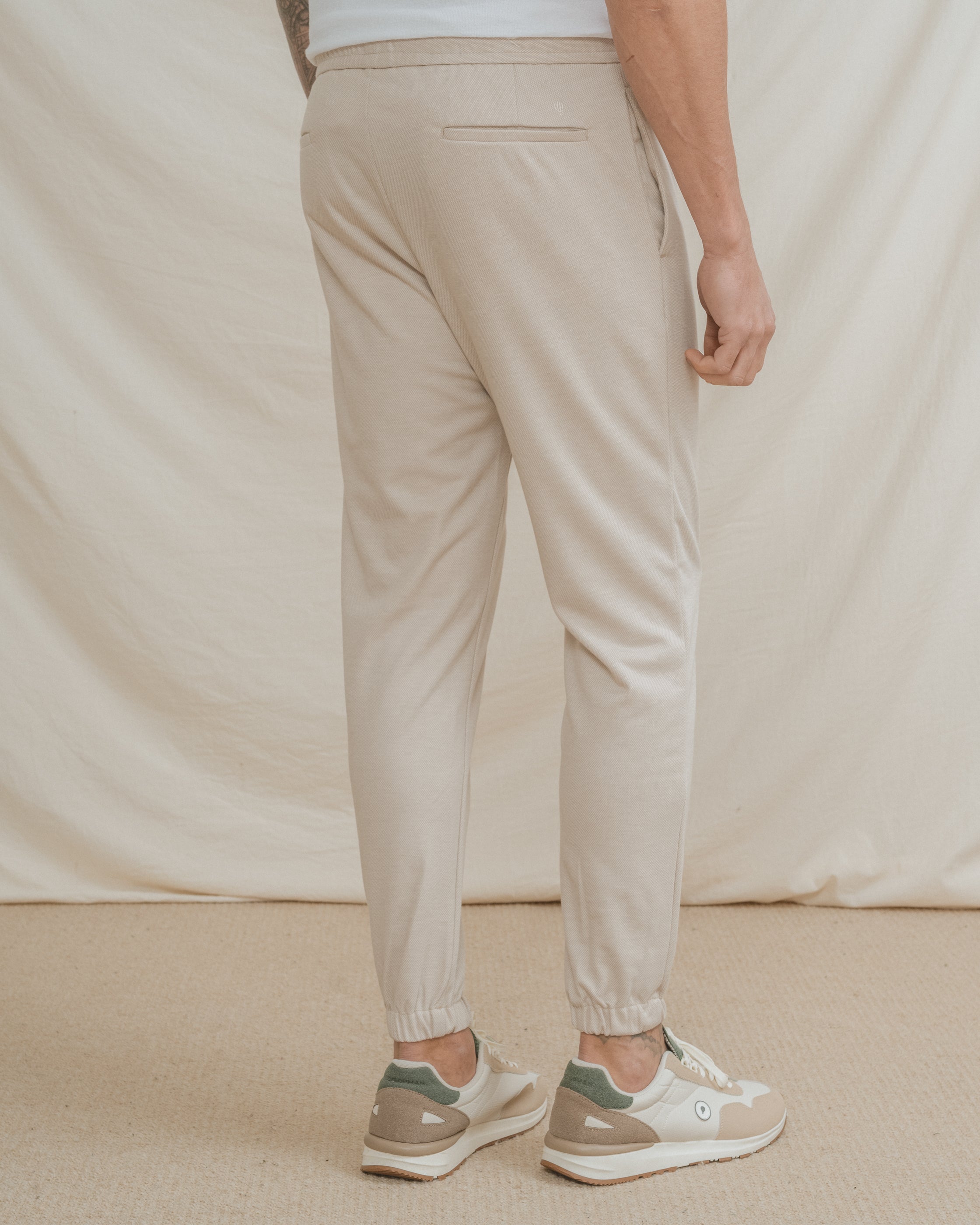 PANTALÓN TRAJE JOGGER CASUAL BEIGE