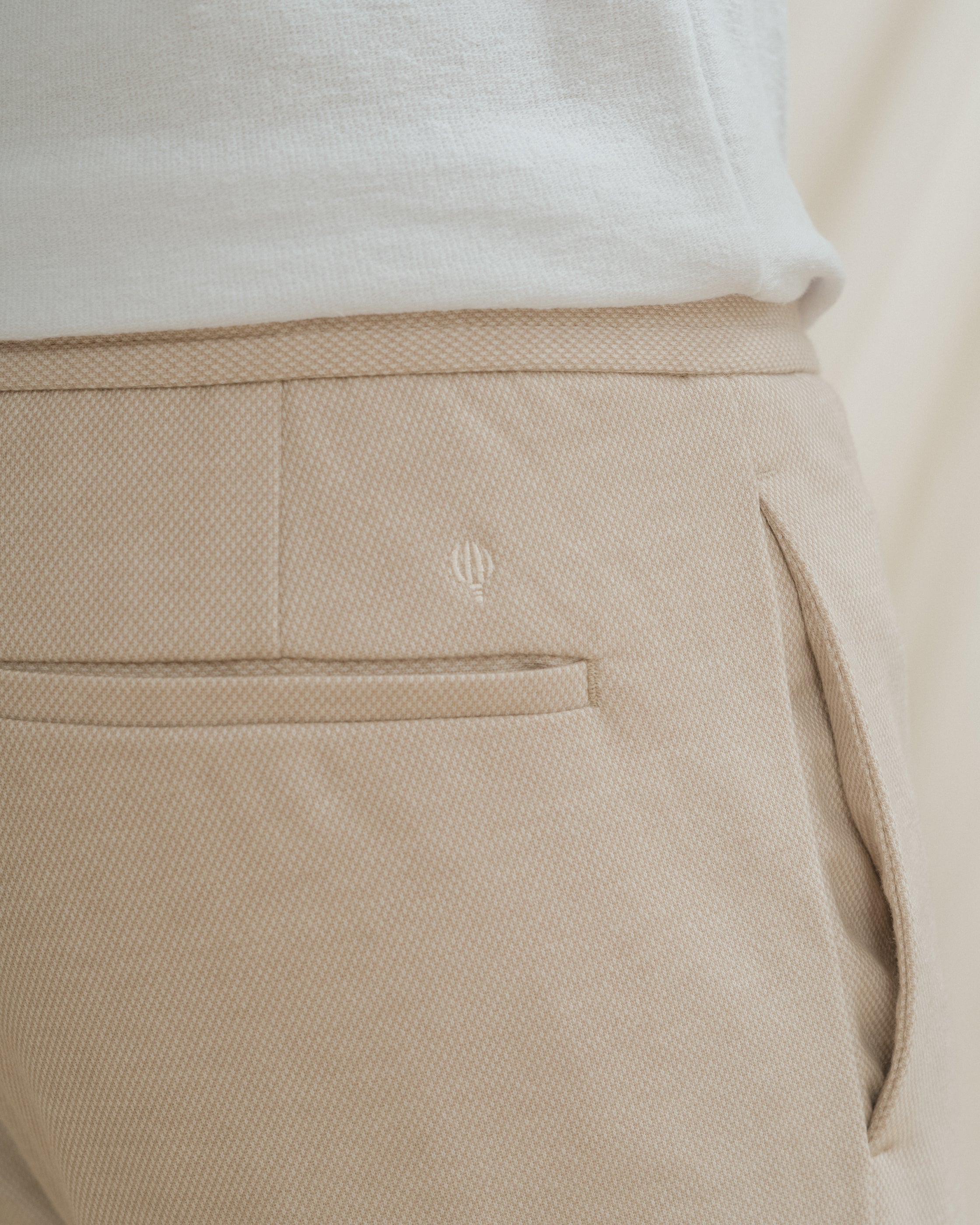 PANTALÓN TRAJE JOGGER CASUAL BEIGE