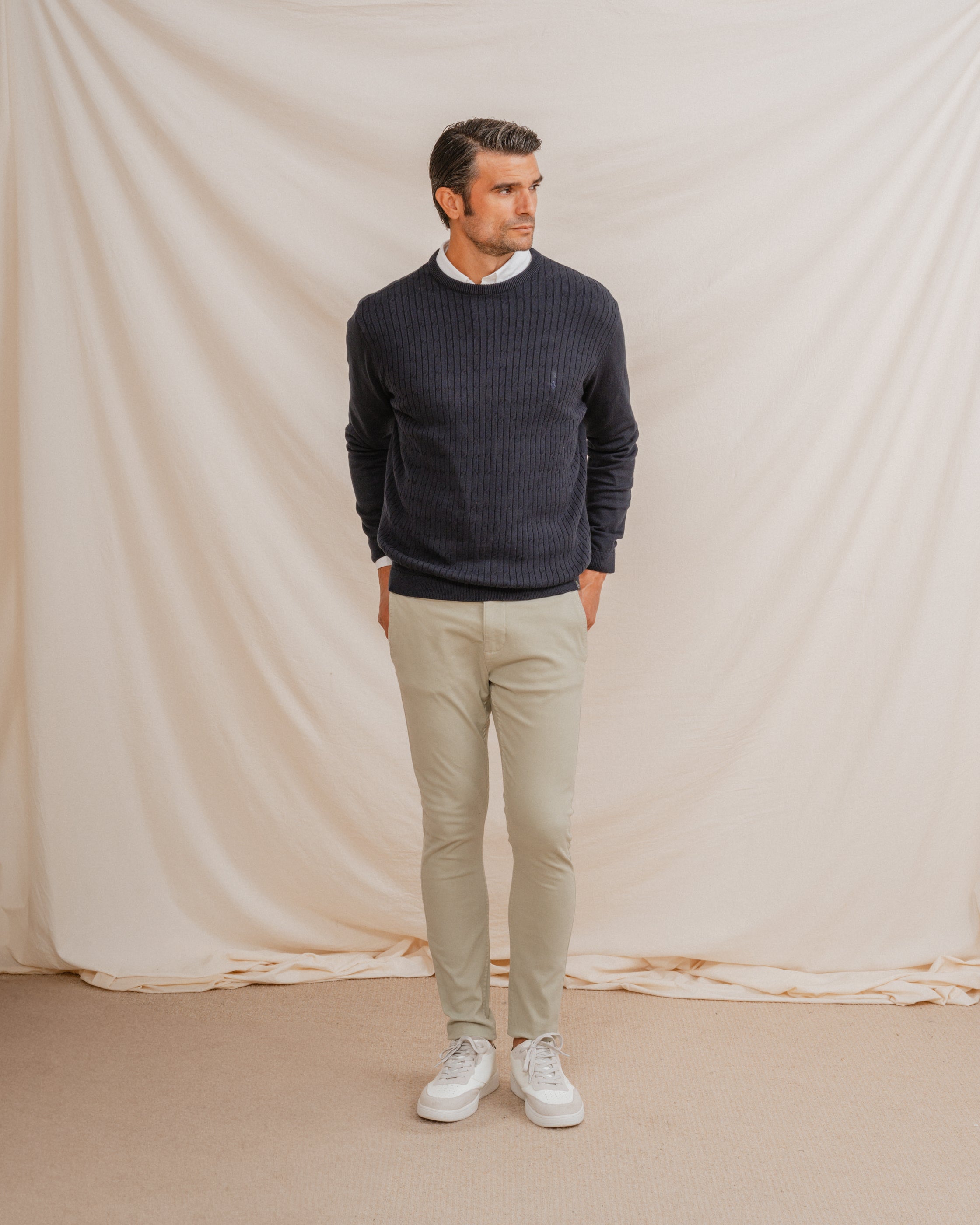 PANTALÓN CHINO SKINNY VERDE