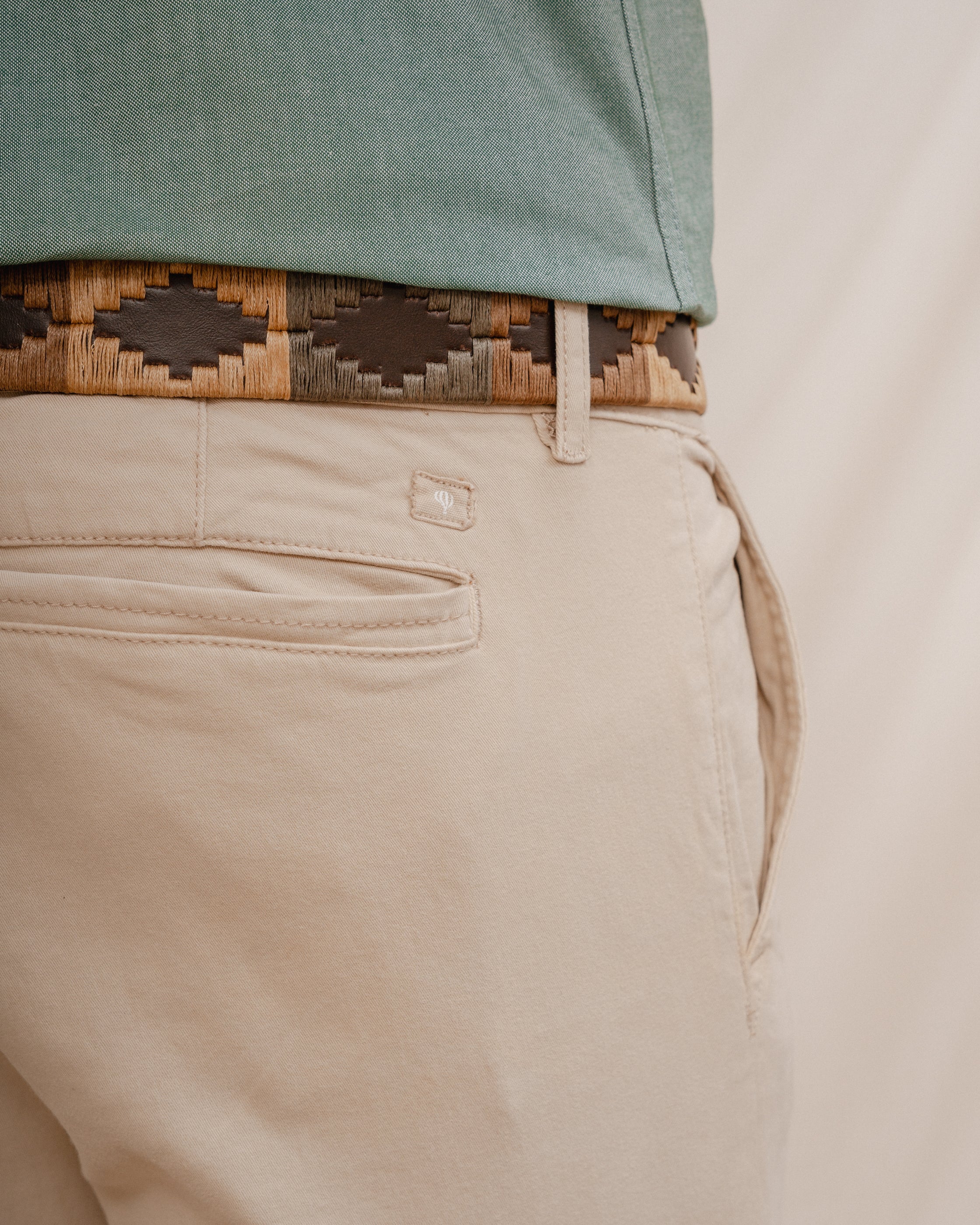PANTALÓN CHINO SKINNY CAMEL