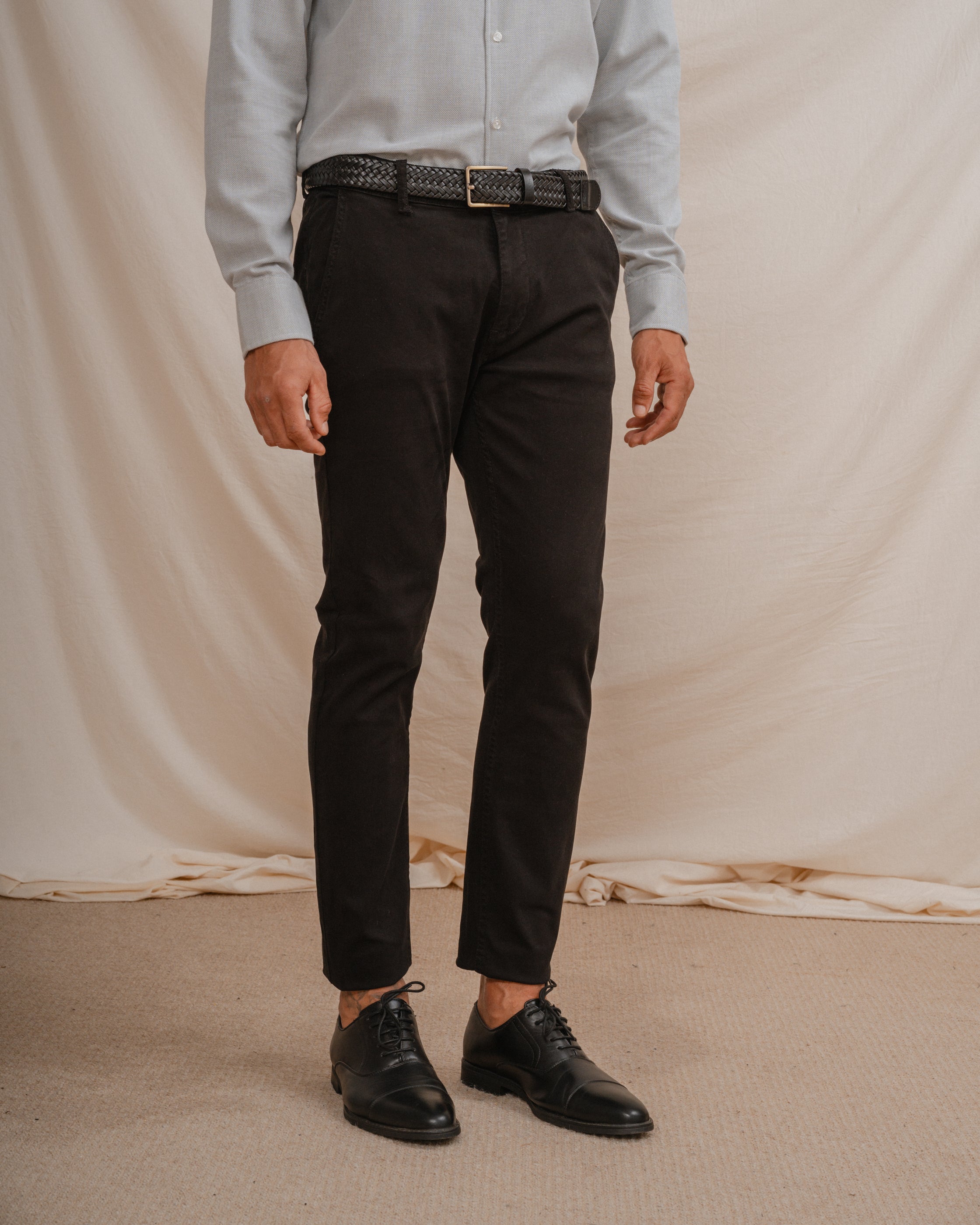 CHINO BÁSICO SLIM NEGRO