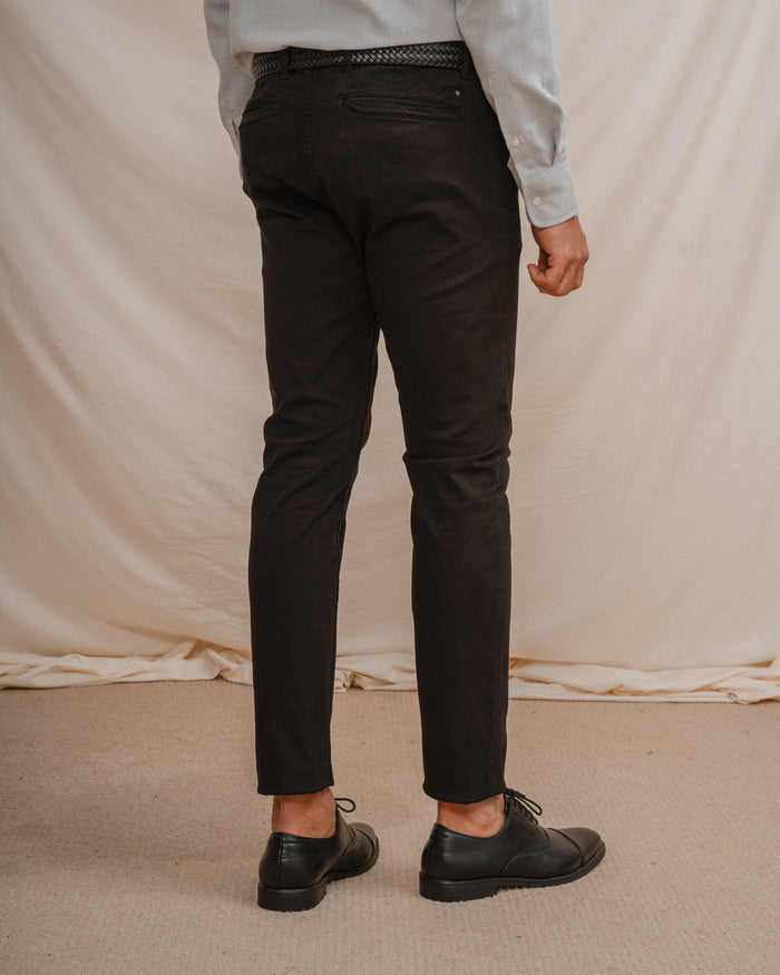CHINO BÁSICO SLIM NEGRO