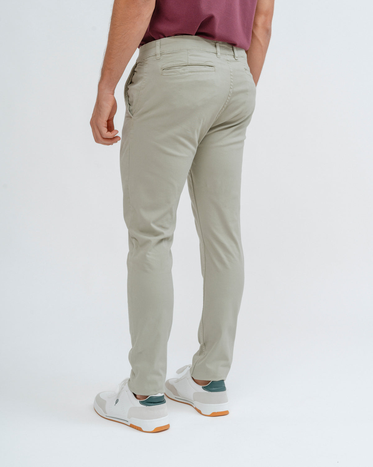 CALÇAS CHINO SLIM VERDES
