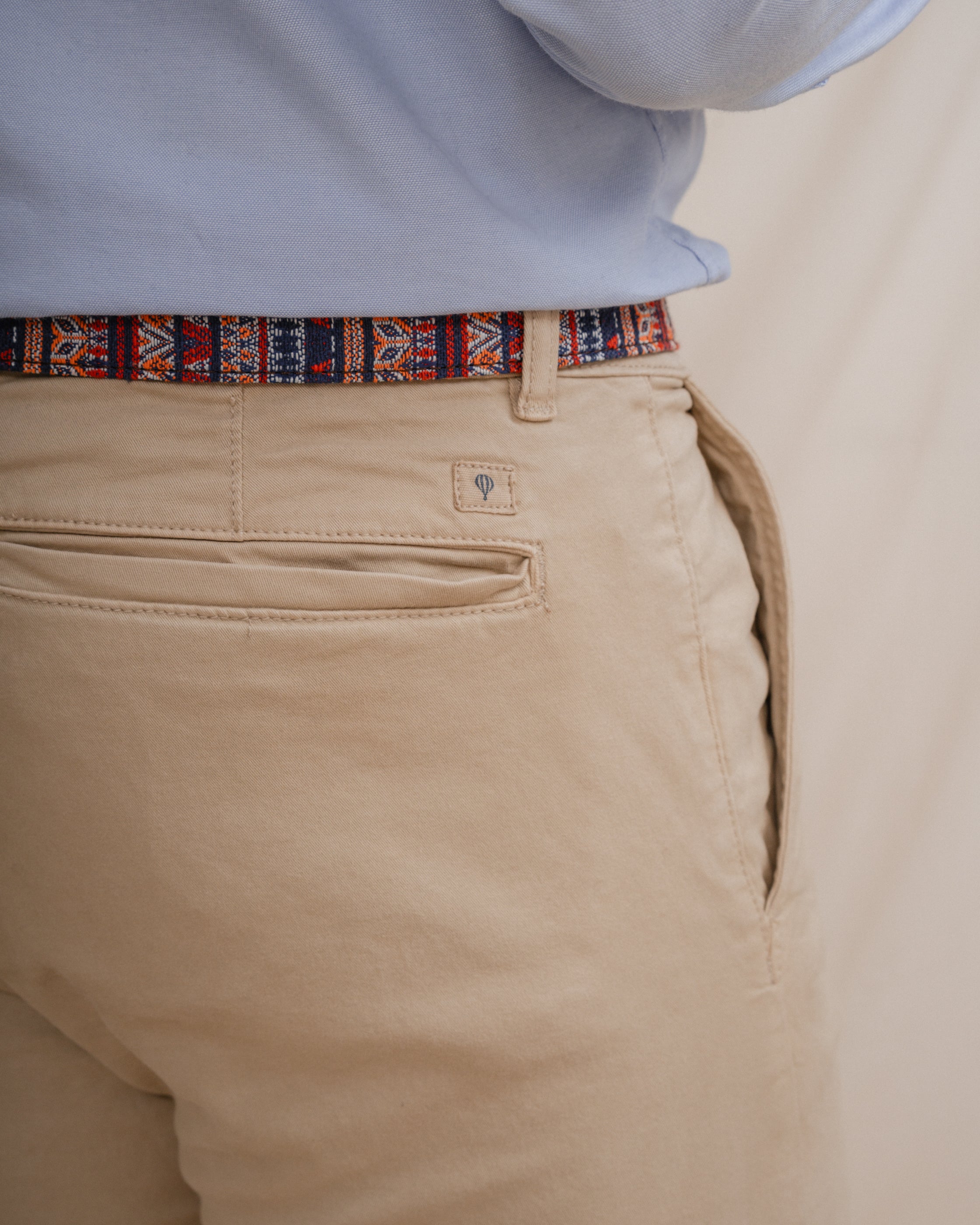 CHINO BÁSICO SLIM BEIGE