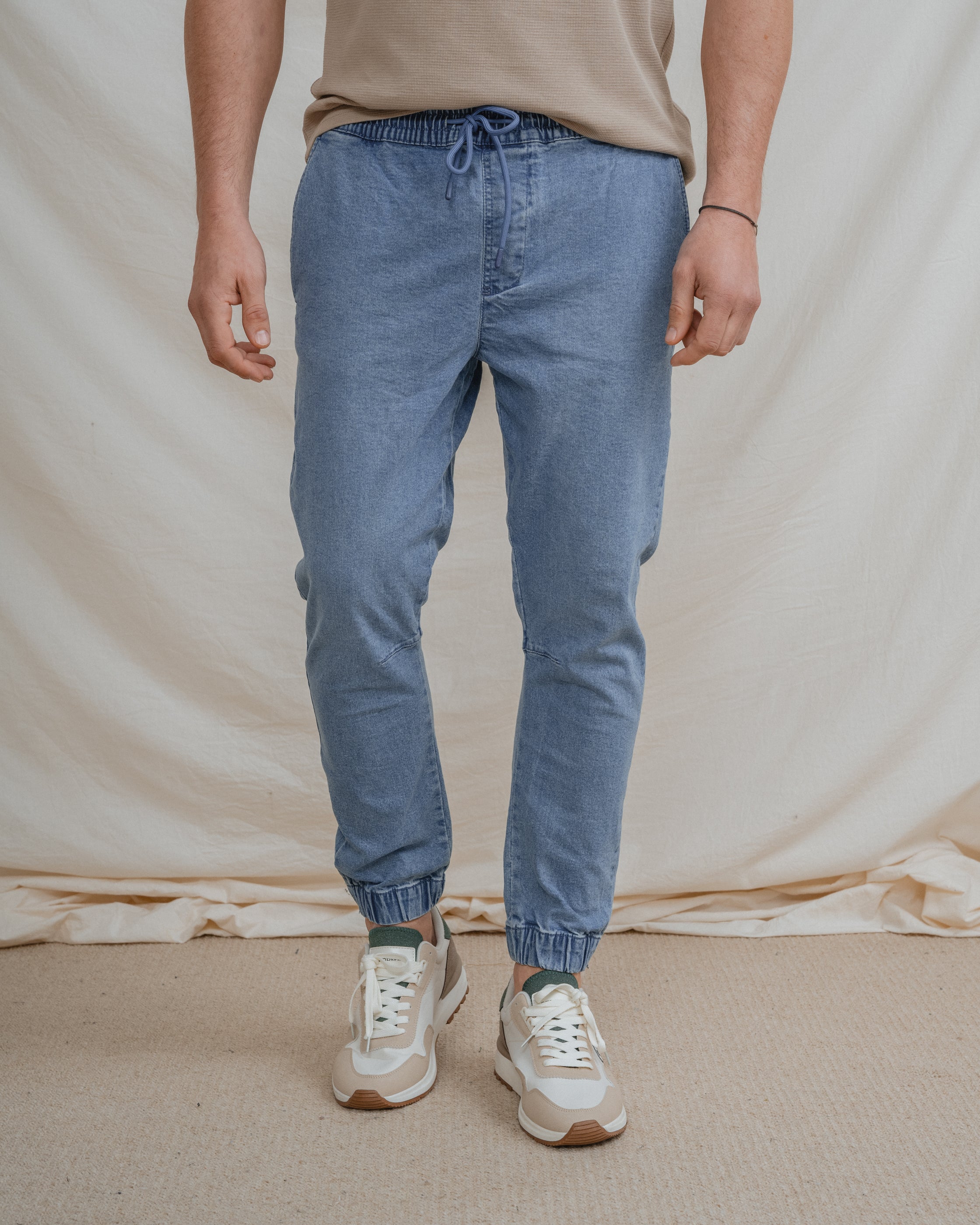 PANTALON JOGGER DENIM