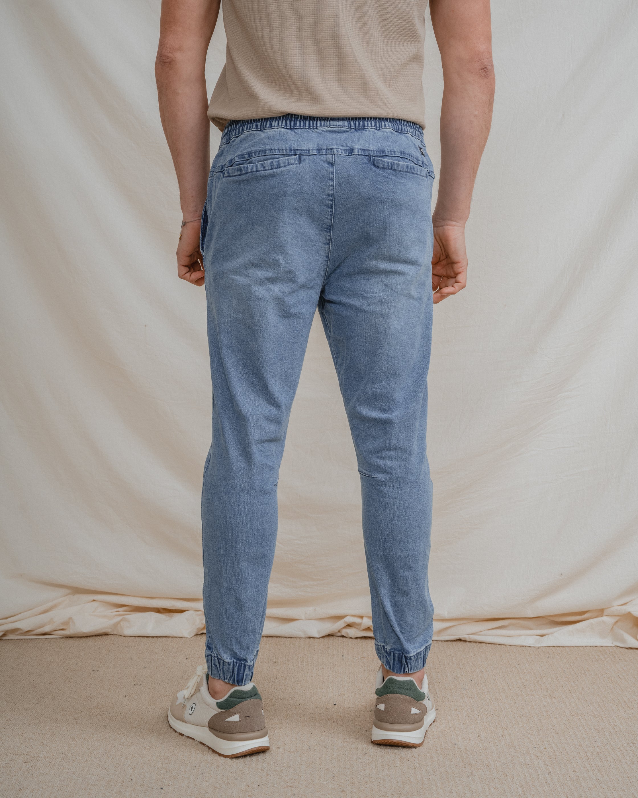 PANTALON JOGGER DENIM