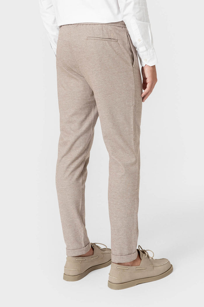 PANTALÓN TRAJE PUNTO MARRÓN