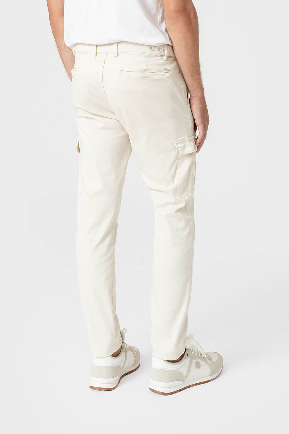 PANTALÓN CHINO SLIM PINZAS CARGO