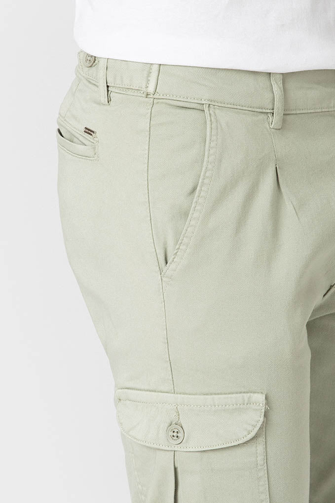 PANTALÓN CHINO SLIM PINZAS CARGO