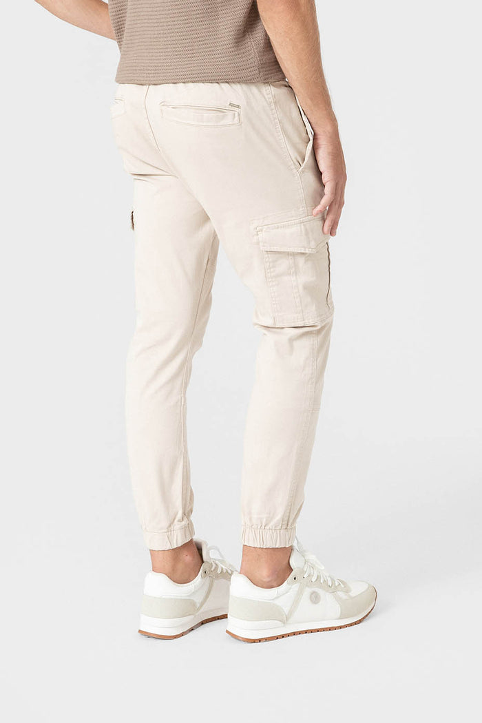 PANTALÓN JOGGER CARGO BEIGE