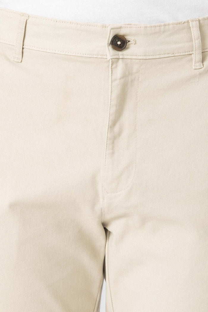 CHINO BÁSICO SLIM BEIGE CLARO