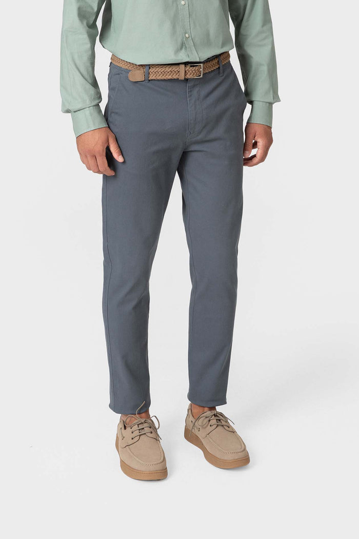 CHINO BÁSICO SLIM AZUL