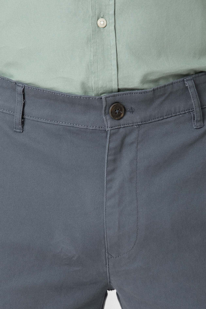 CHINO BÁSICO SLIM AZUL