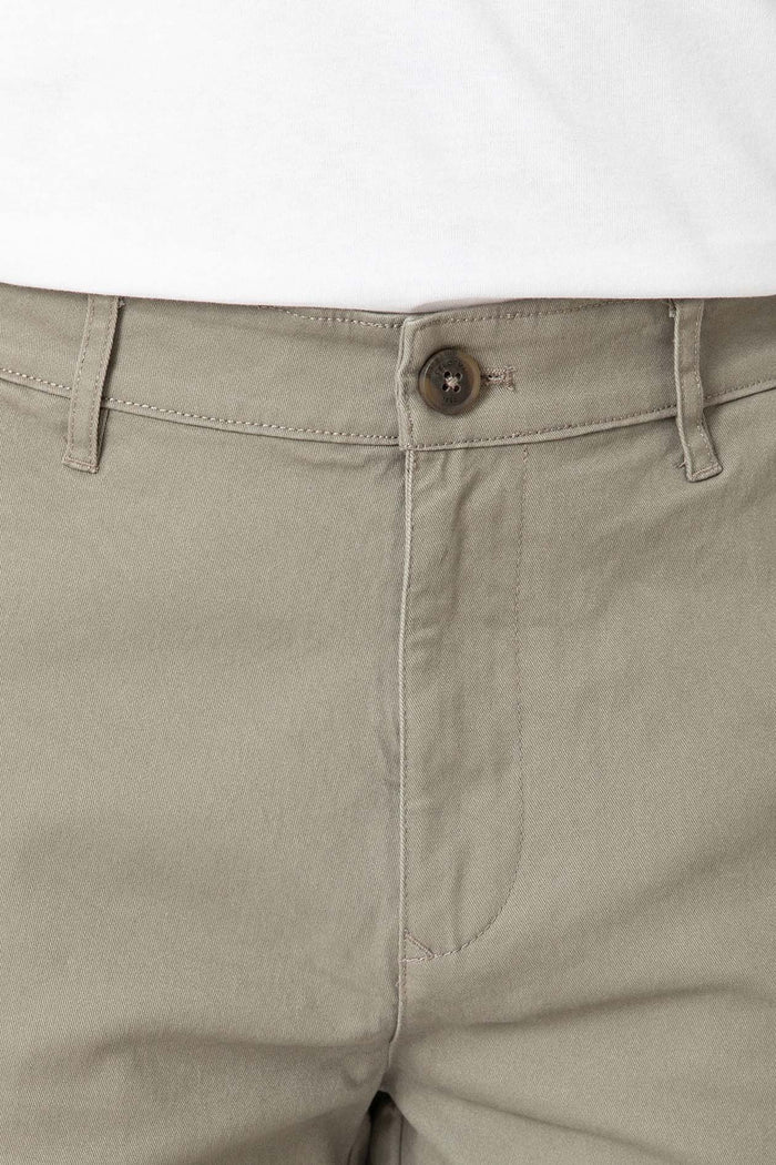 CHINO BÁSICO SLIM VERDE