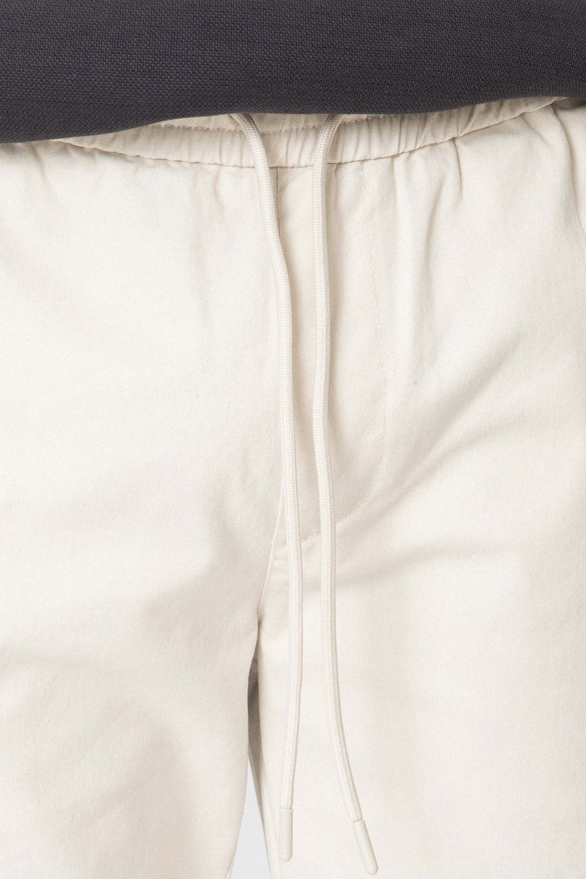 PANTALÓN JOGGER CARGO BEIGE
