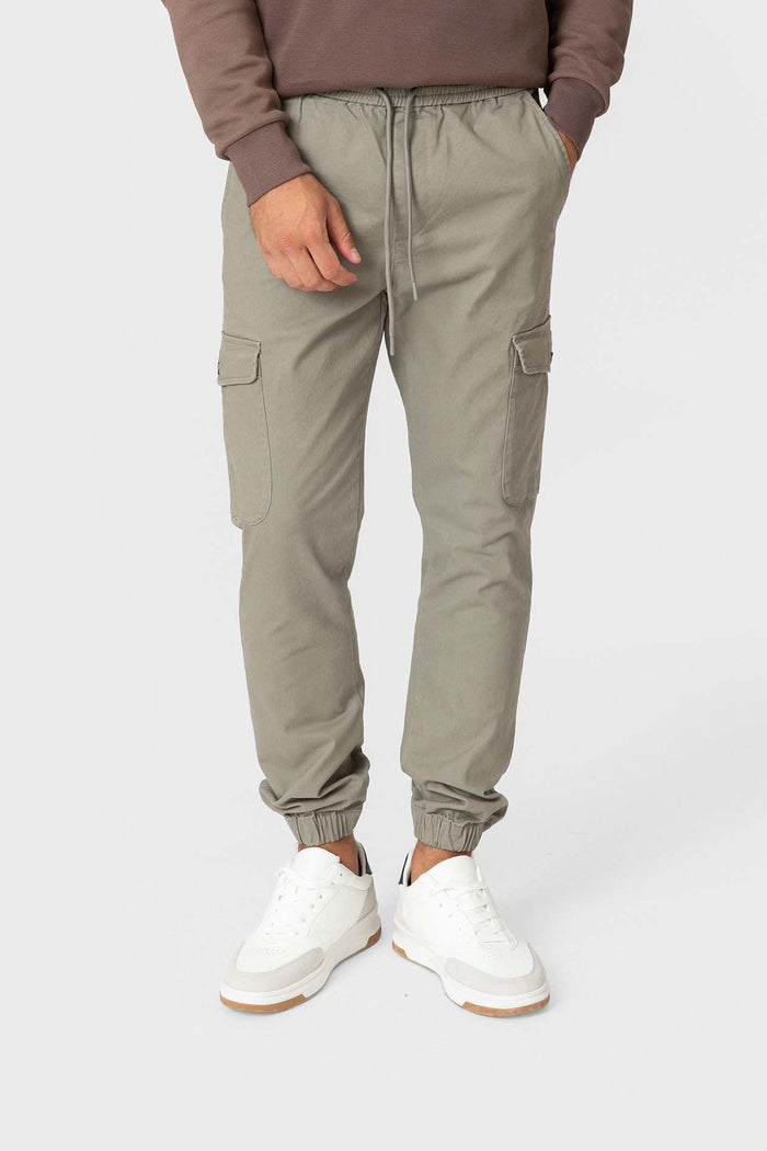 HOSE CHINO CARGO MIT GUMMIZUG GRÜN