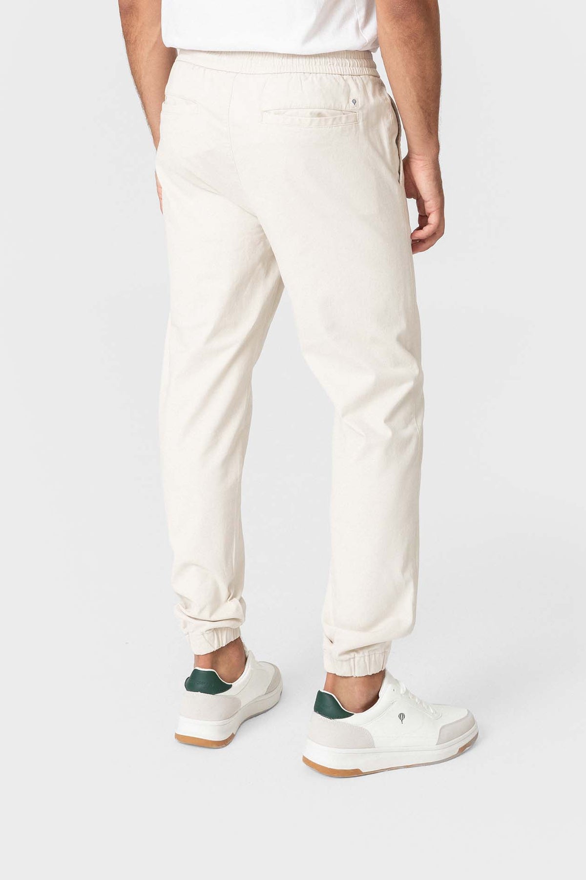 PANTALÓN JOGGER BEIGE