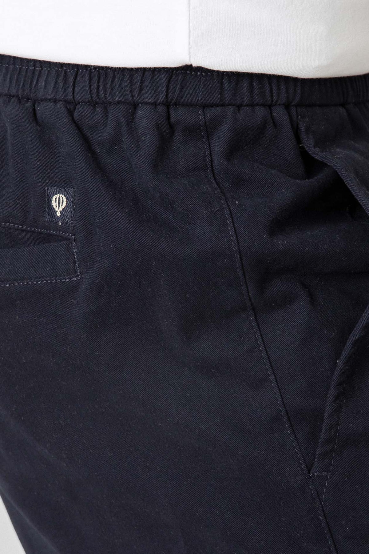 PANTALÓN JOGGER CASUAL MARINO