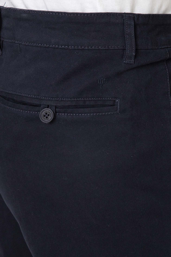 PANTALÓN CHINO PINZAS AZUL