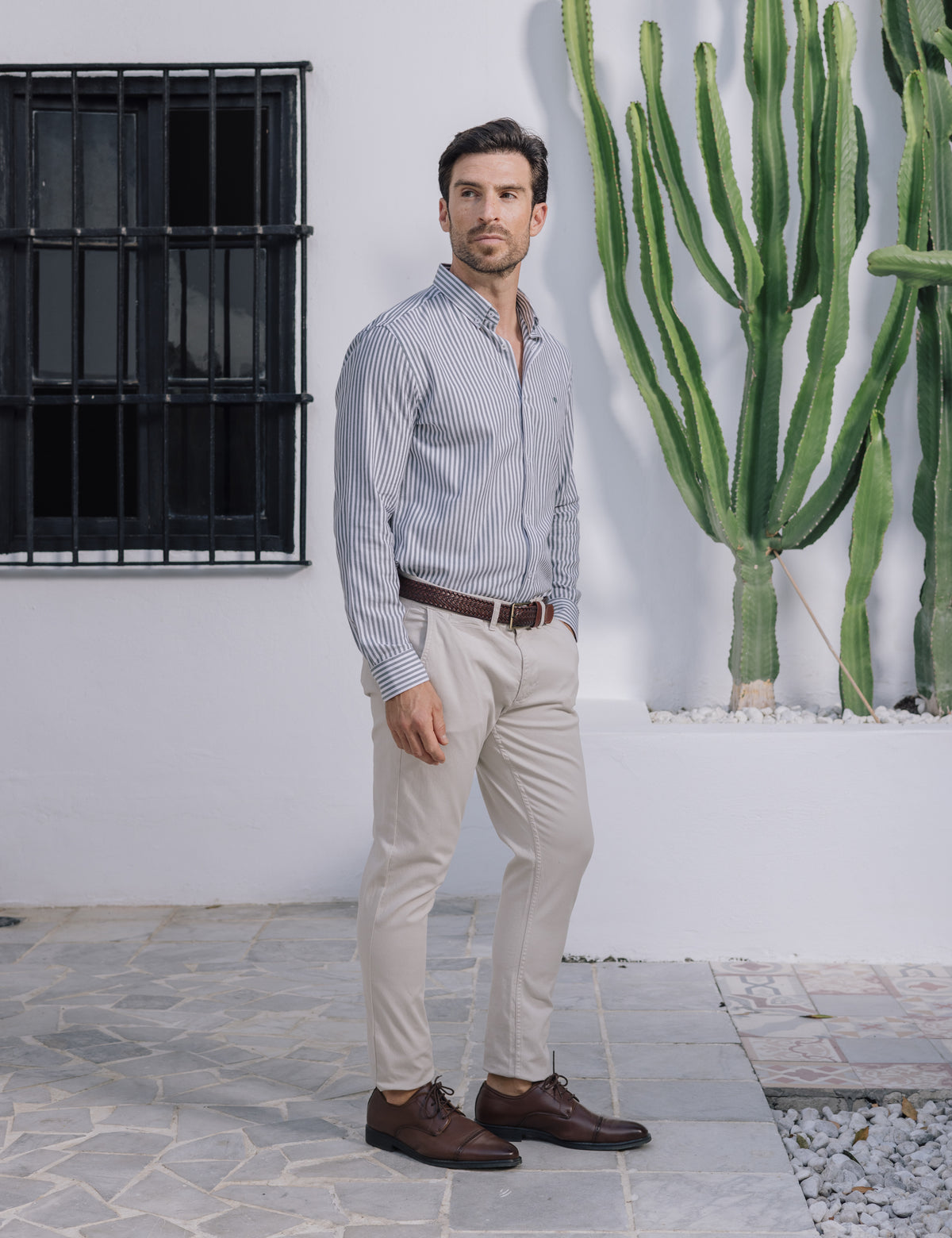 CALÇAS CHINO SKINNY CINZENTAS