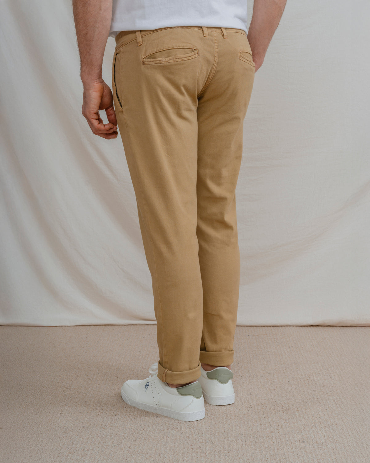 CALÇAS CHINO SKINNY CROPPED CAMELO