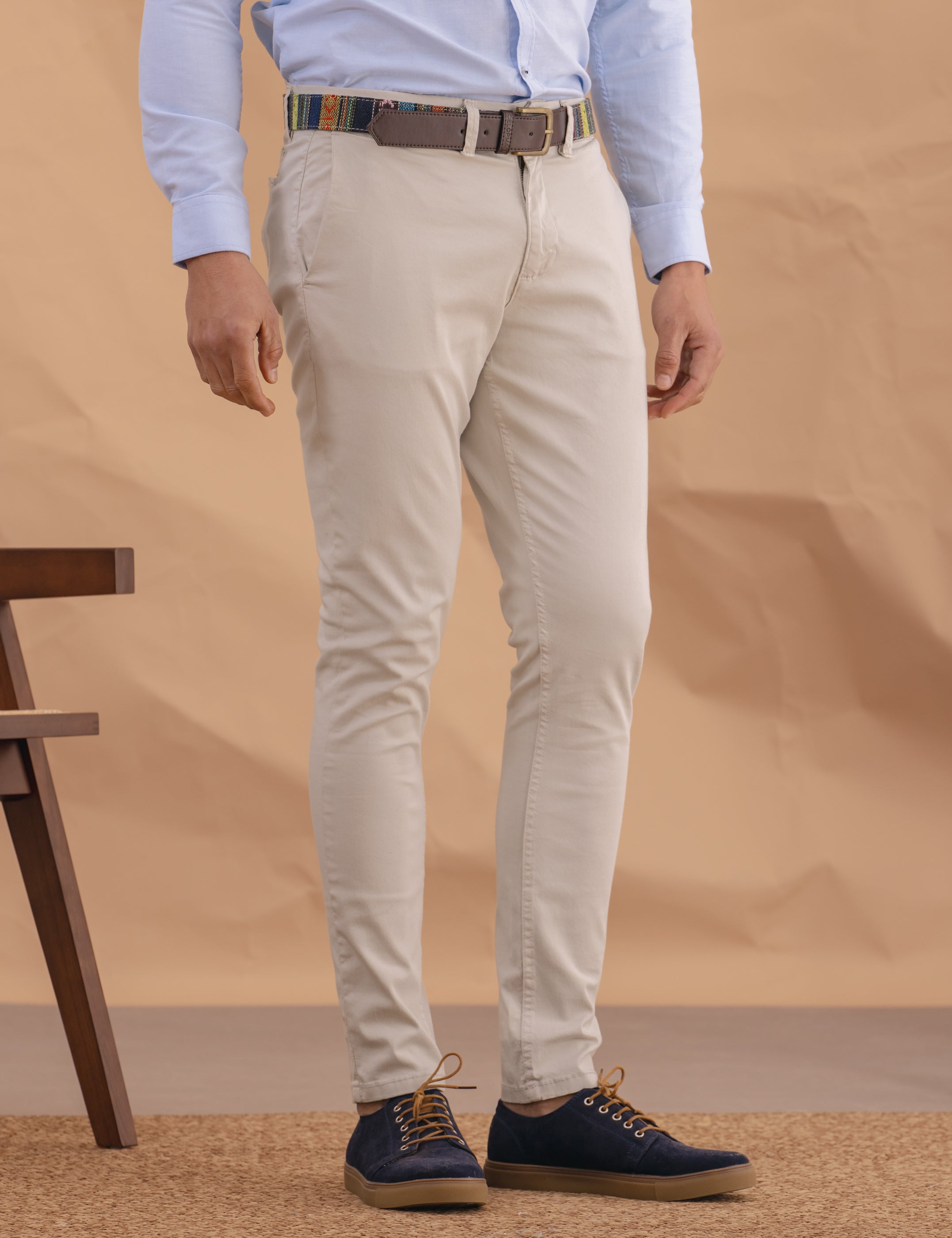 CHINO BÁSICO SKINNY