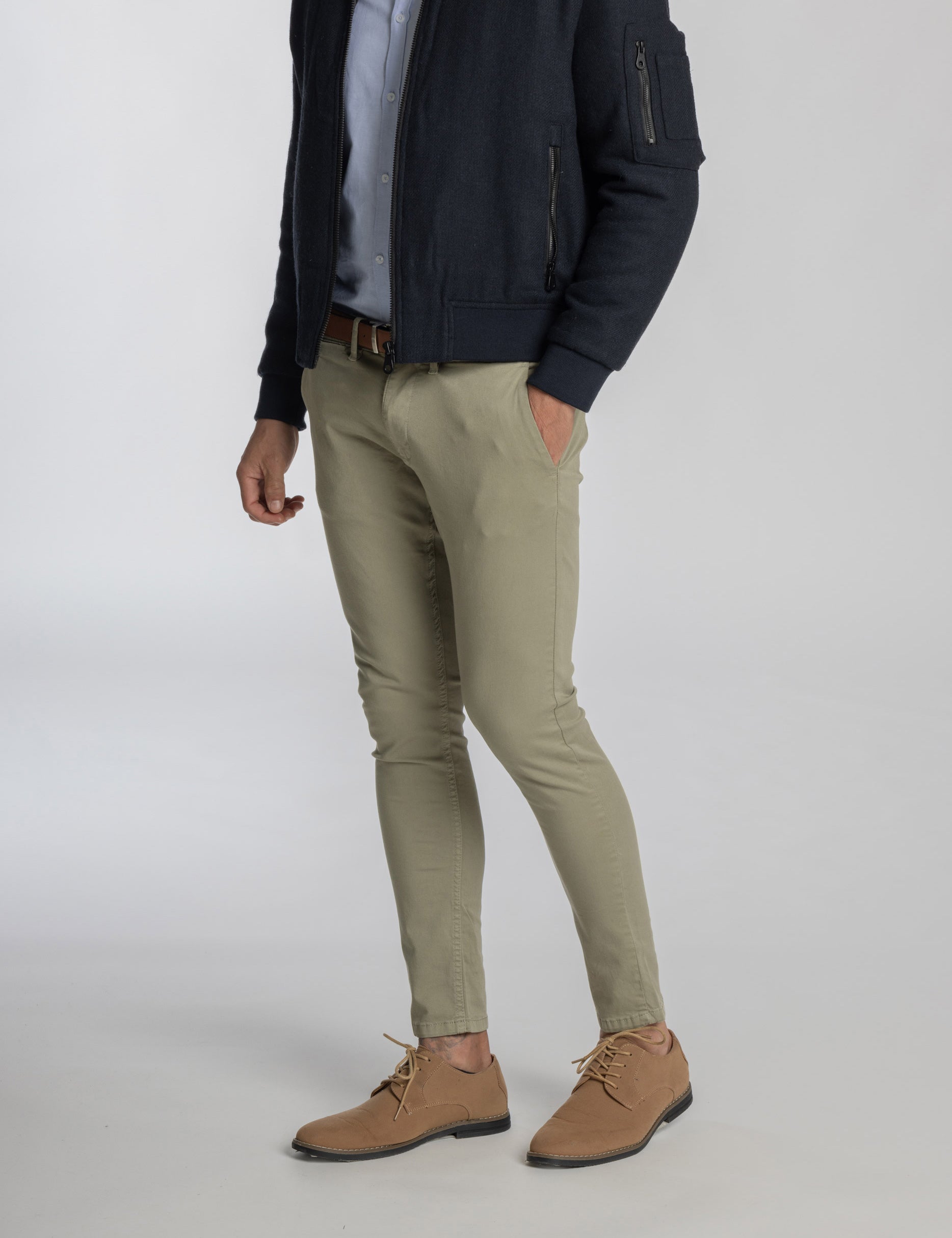 CHINO BÁSICO SKINNY VERDE