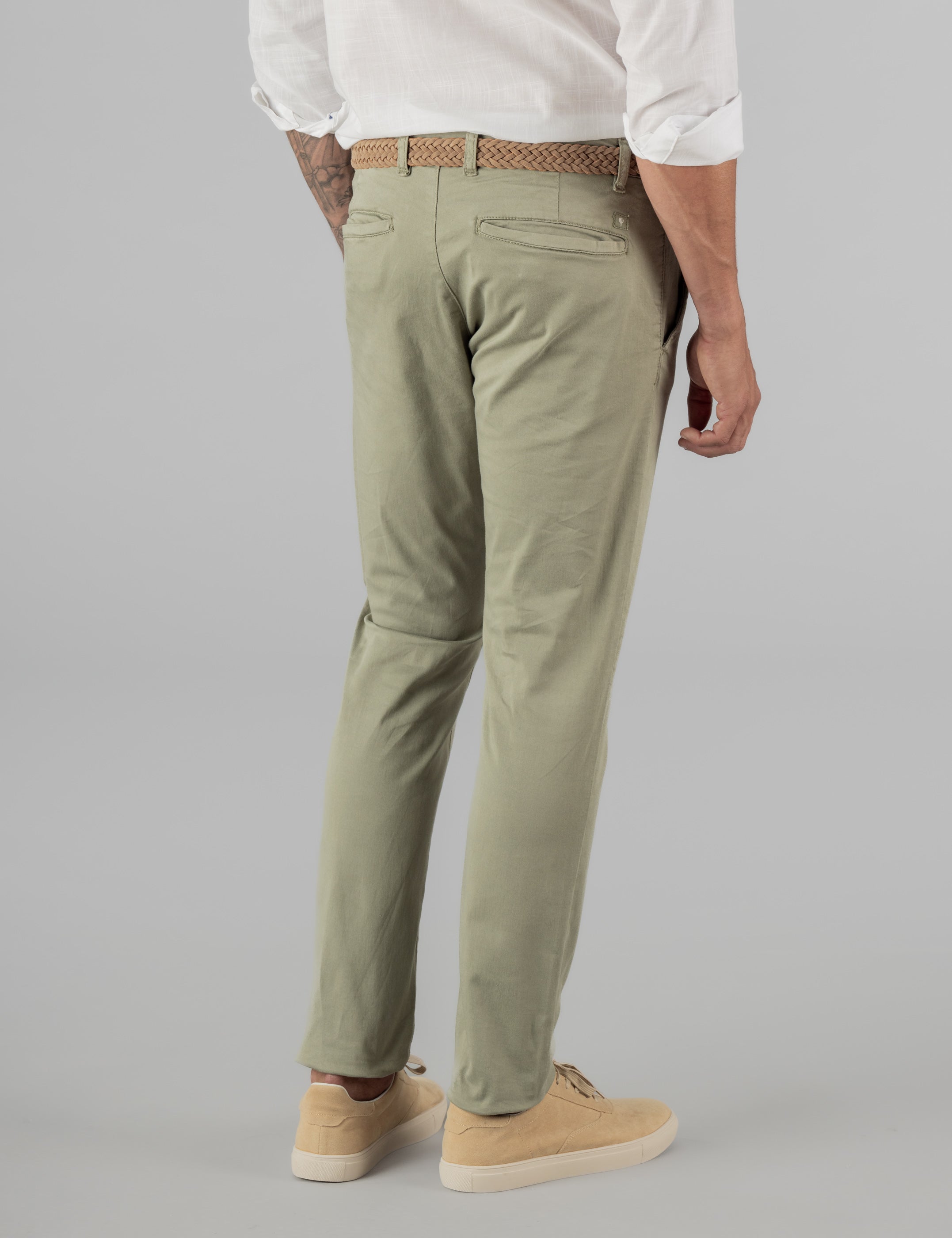 CHINO BÁSICO SLIM VERDE