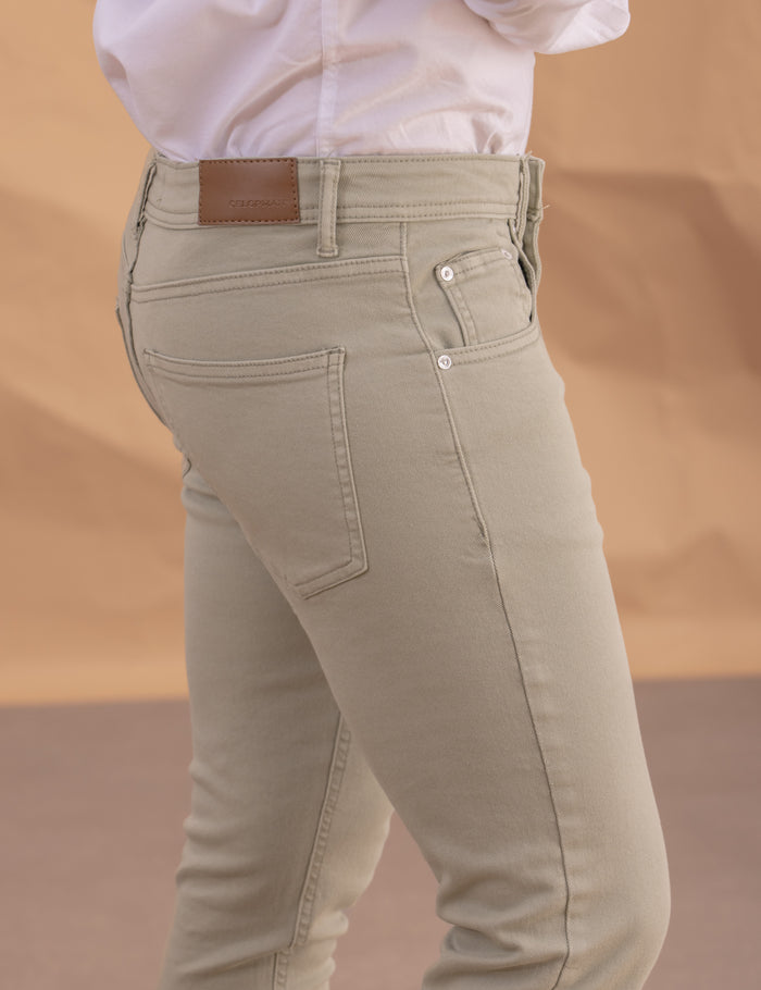 PANTALÓN 5 BOLSILLOS SKINNY VERDE