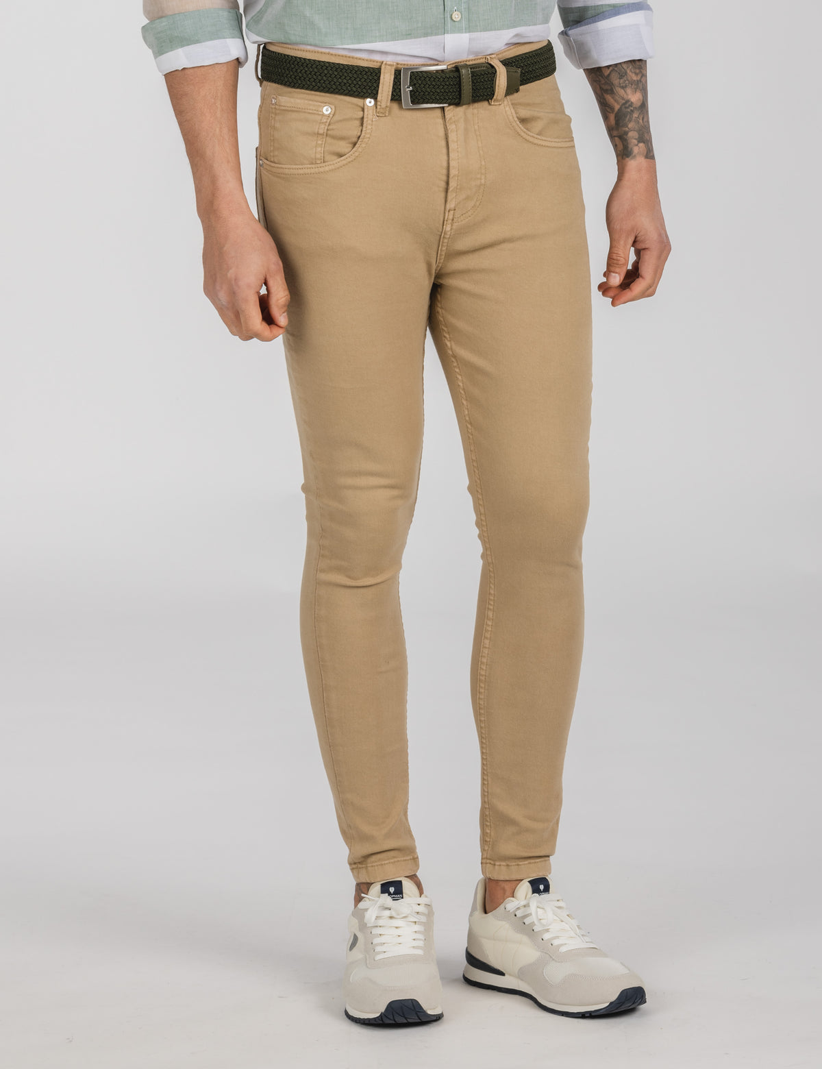 CALÇAS 5 BOLSOS SKINNY CAMEL