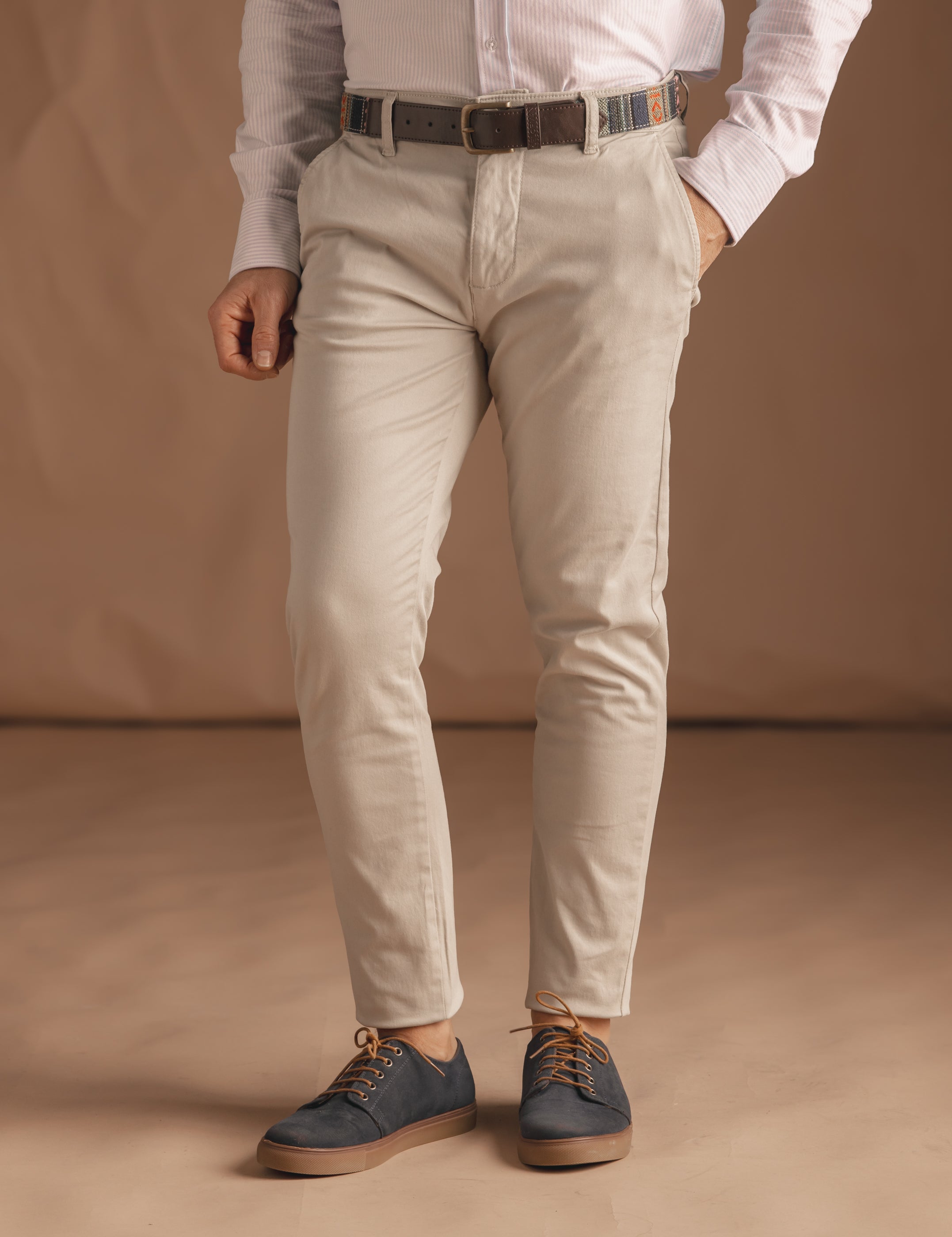 CHINO BÁSICO SLIM BEIGE