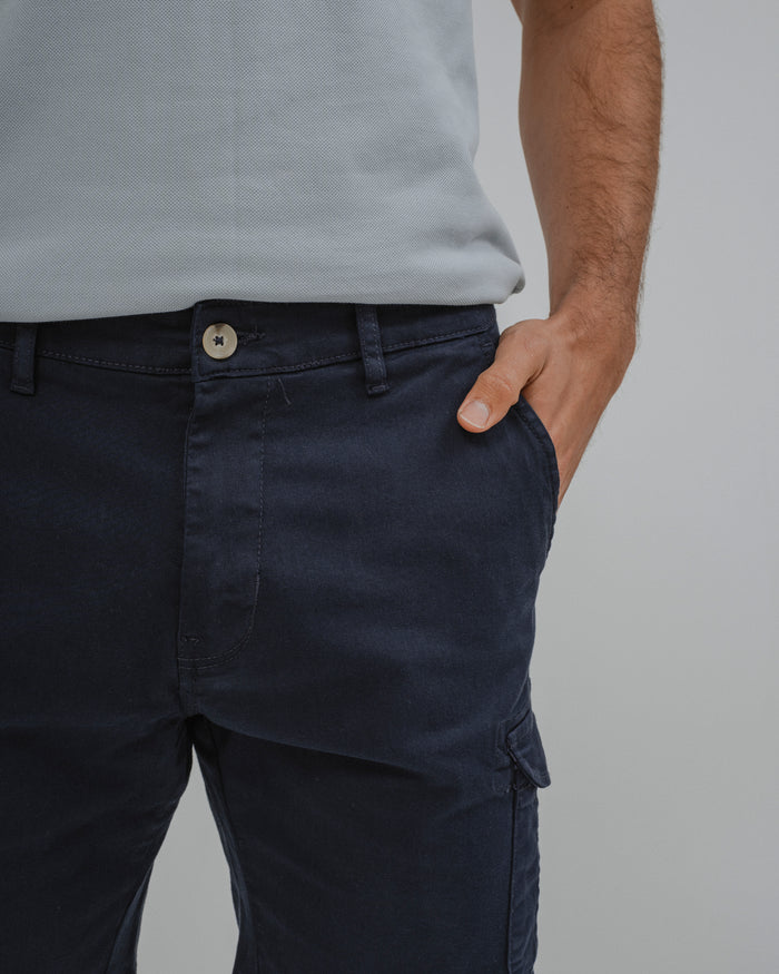 BERMUDA CHINO CARGO AZUL