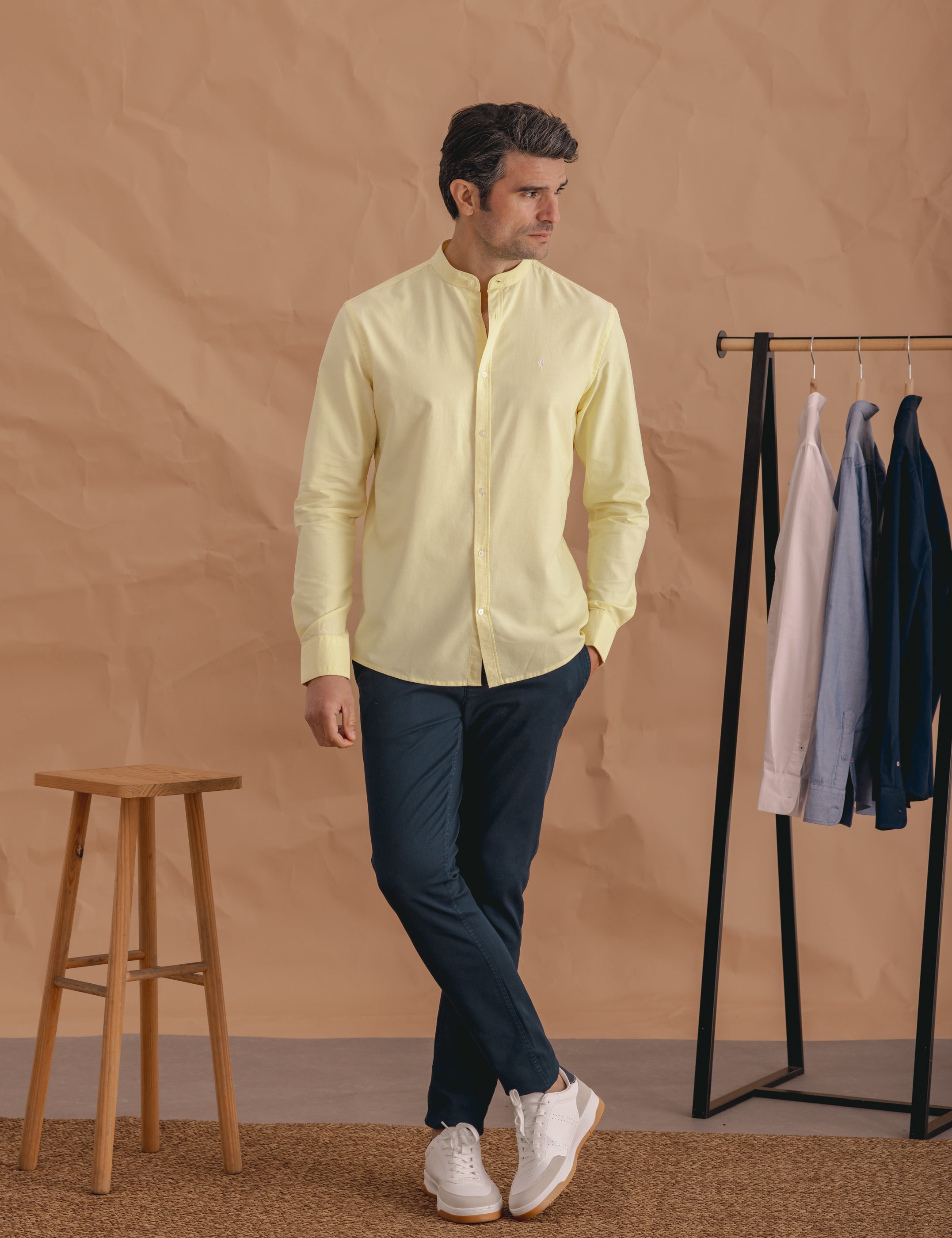 CAMISA OXFORD CUELLO MAO AMARILLA