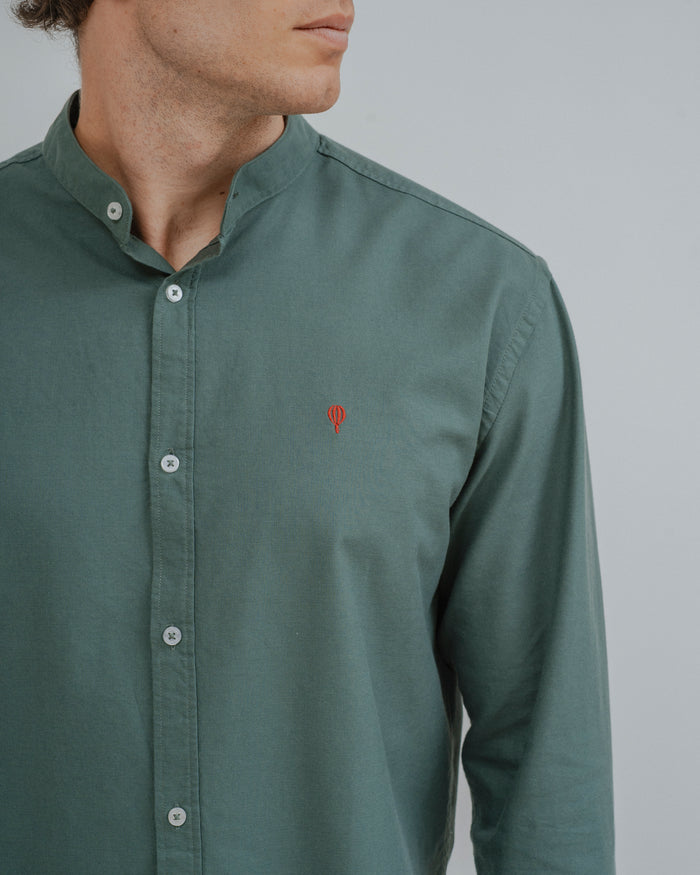 CAMISA OXFORD GOLA MAO VERDE