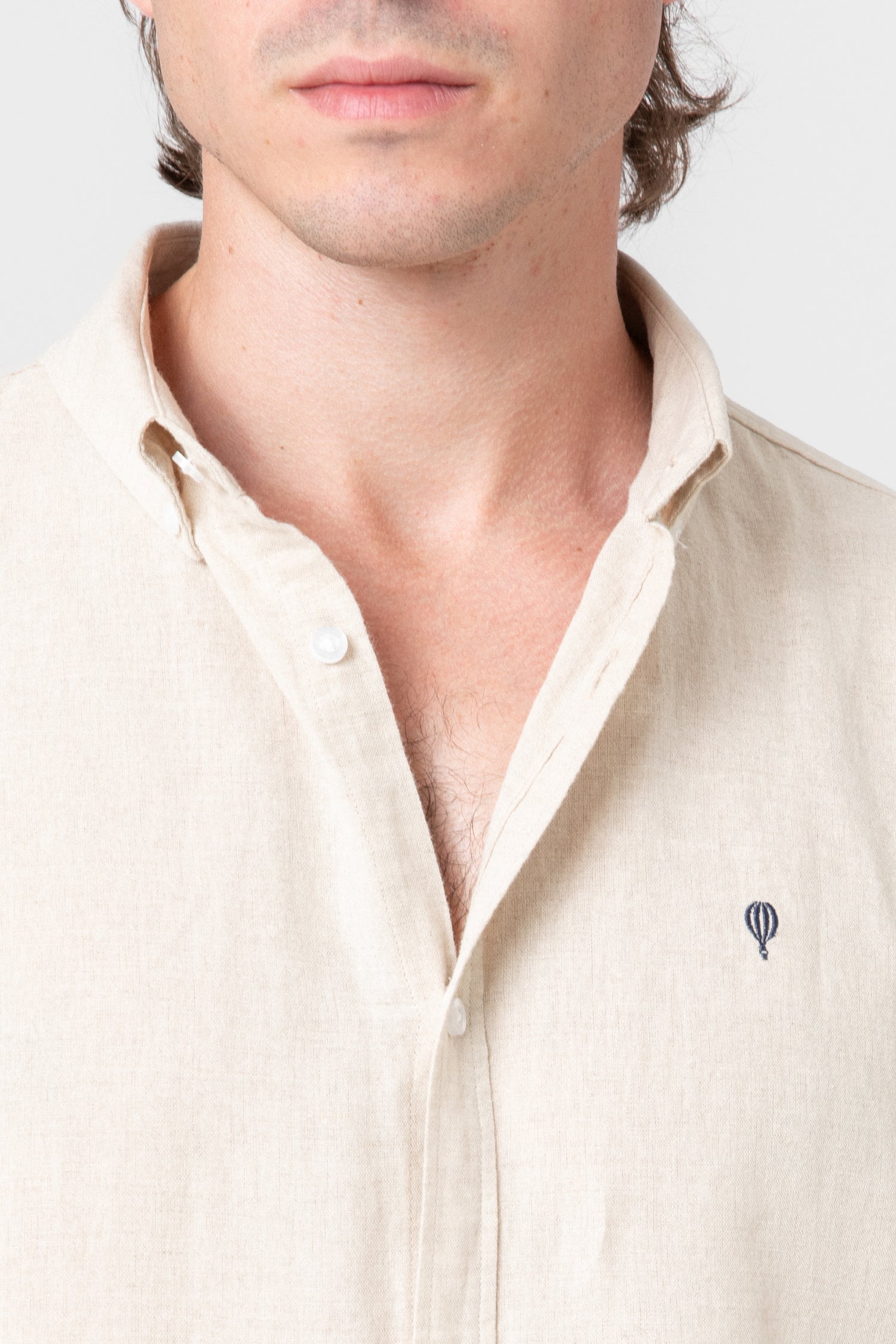 CAMISA CON LINO BEIGE