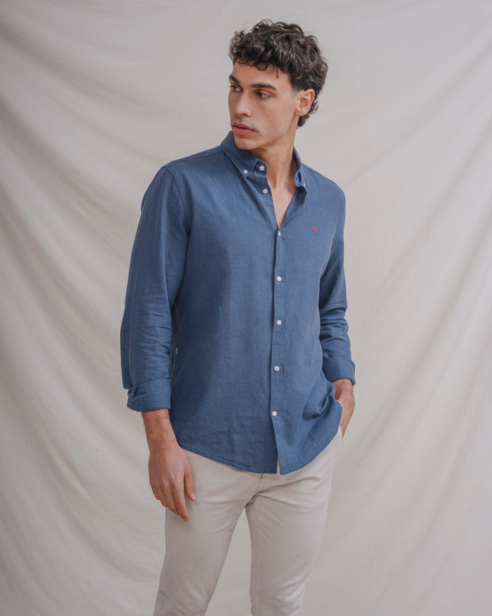CAMISA AZUL COM LINHO
