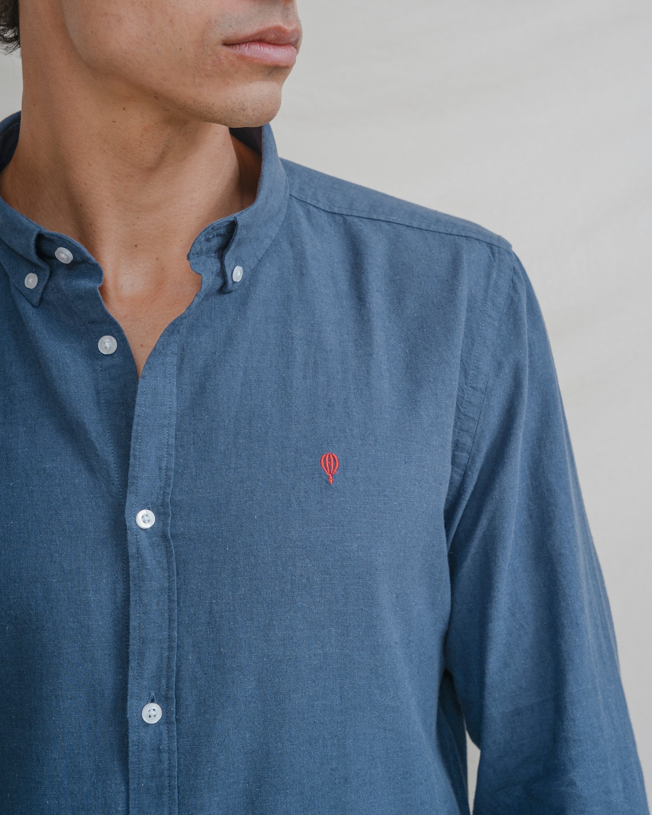 CAMISA CON LINO AZUL