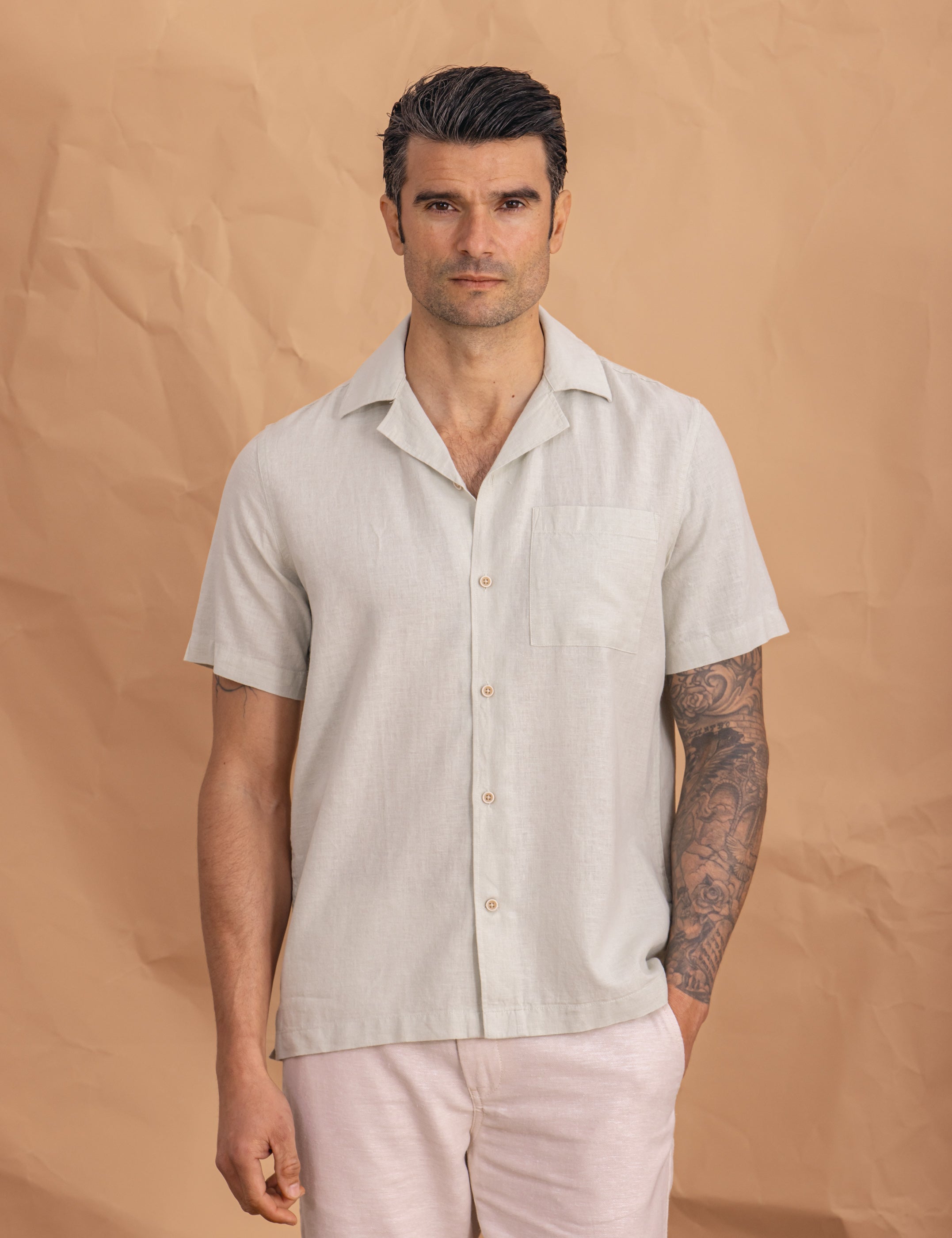 CAMISA CON LINO VERDE MANZANA MANGA CORTA