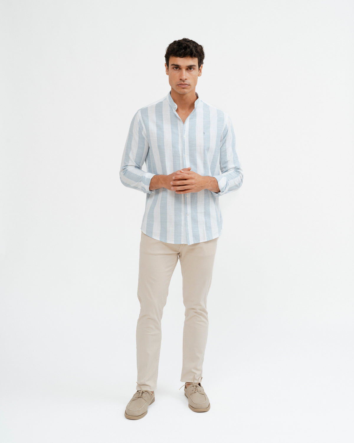 CAMISA RAYA CUELLO MAO