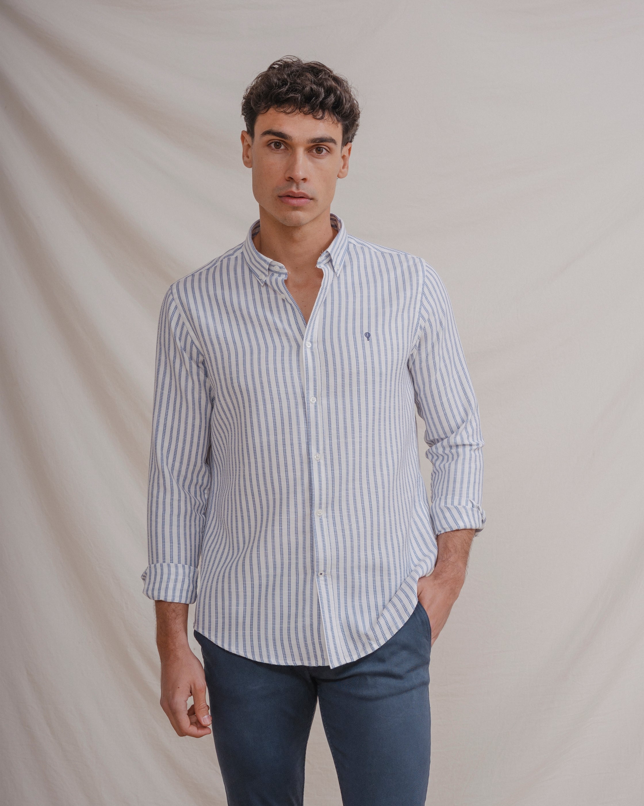 CAMISA ESTRUCTURA RAYA CELESTE