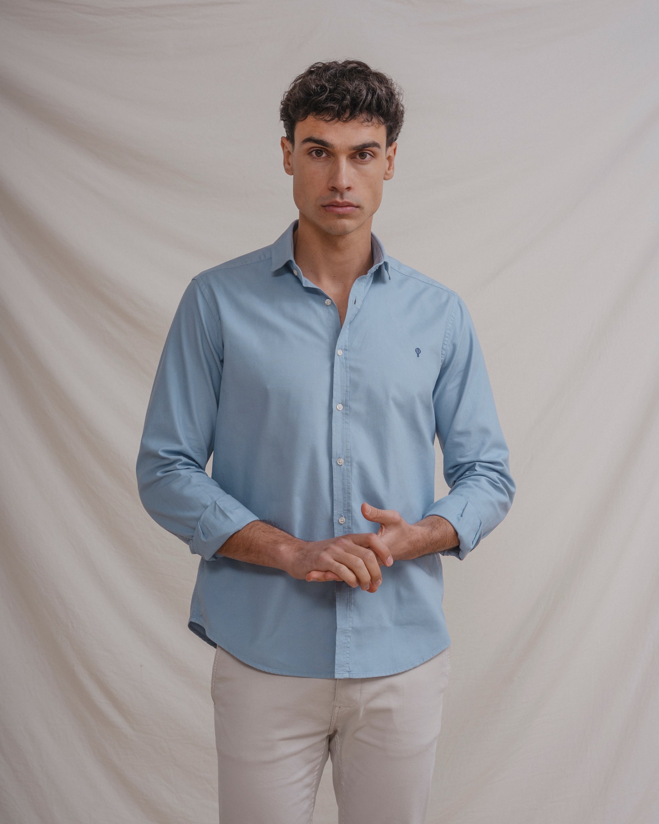 CAMISA CELESTE ALGODÓN