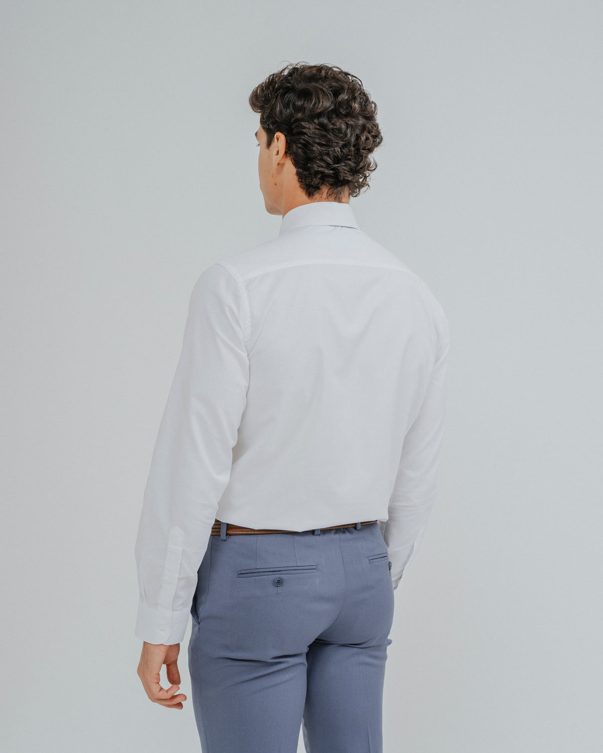 CAMISA DE VESTIR BRANCA BROCADA