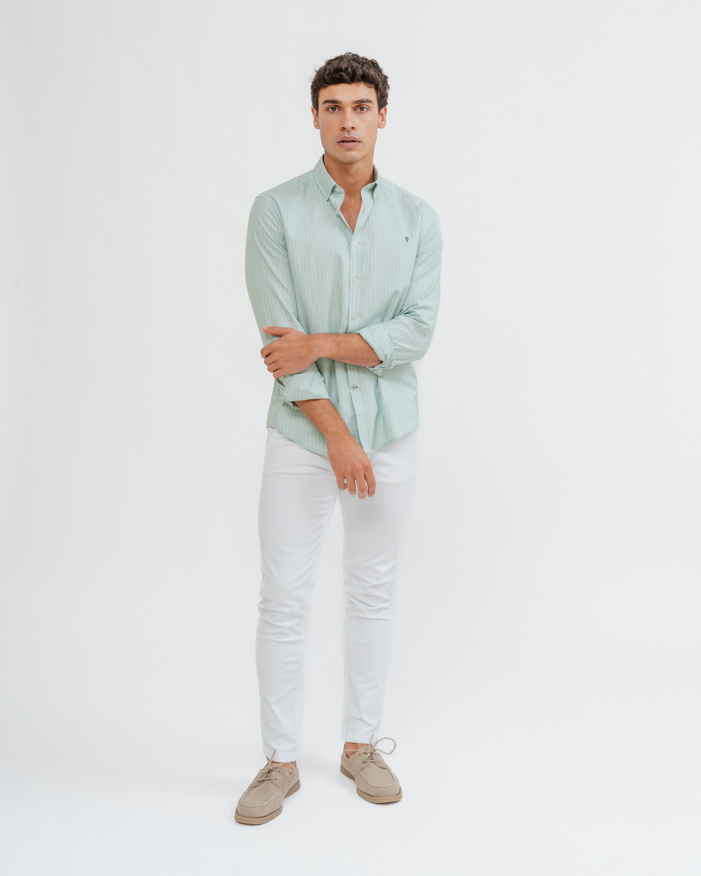 CAMISA OXFORD RAYA DIPLOMÁTICA VERDE