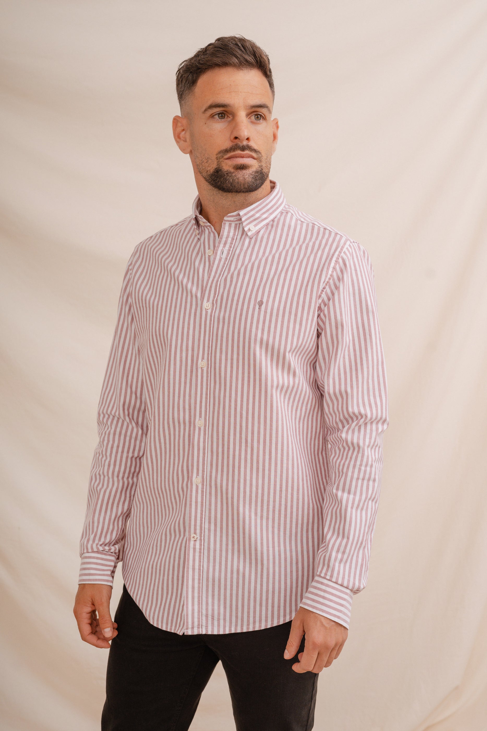 CAMISA OXFORD RAYA ROJA